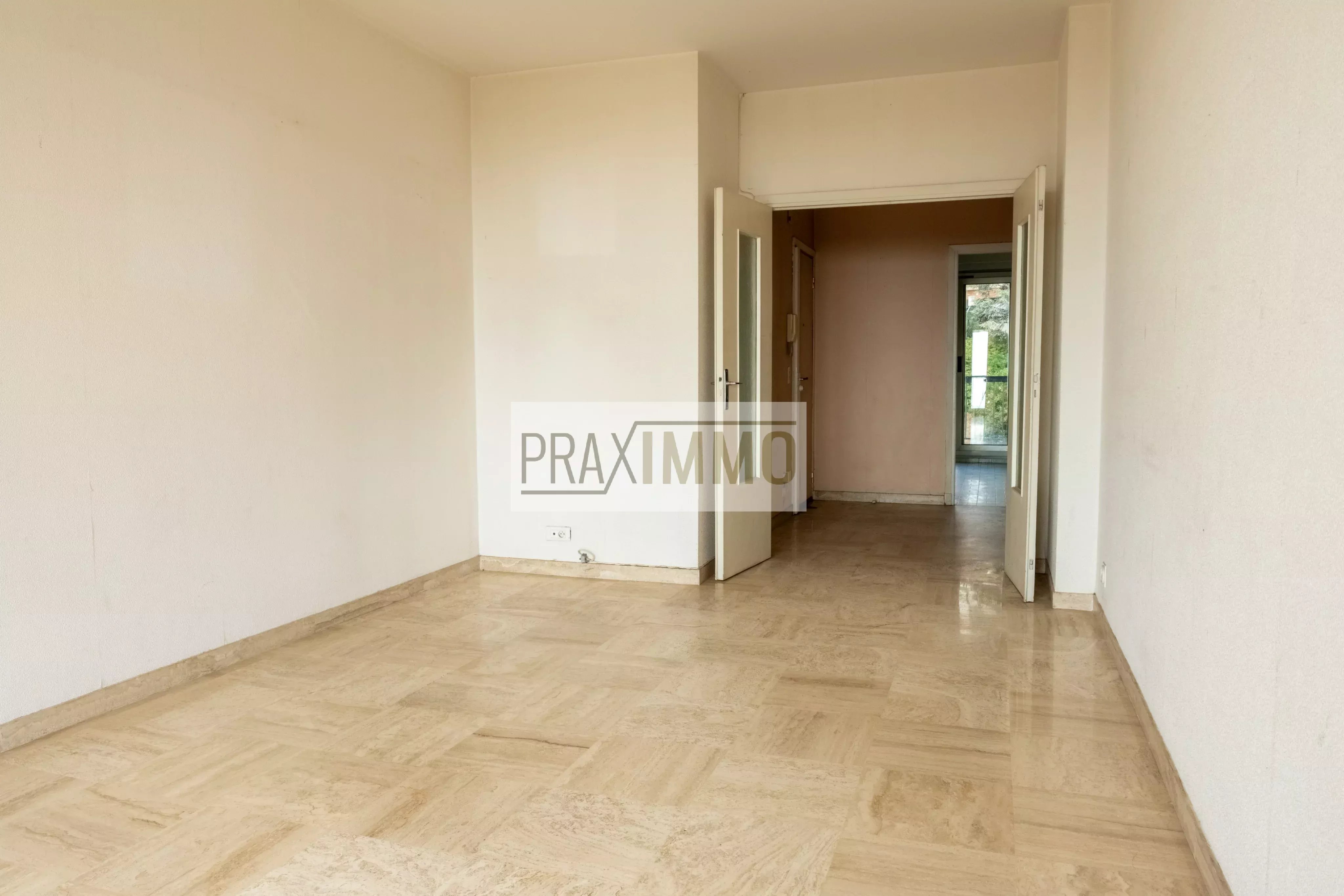 Photo 5 — Praximmo