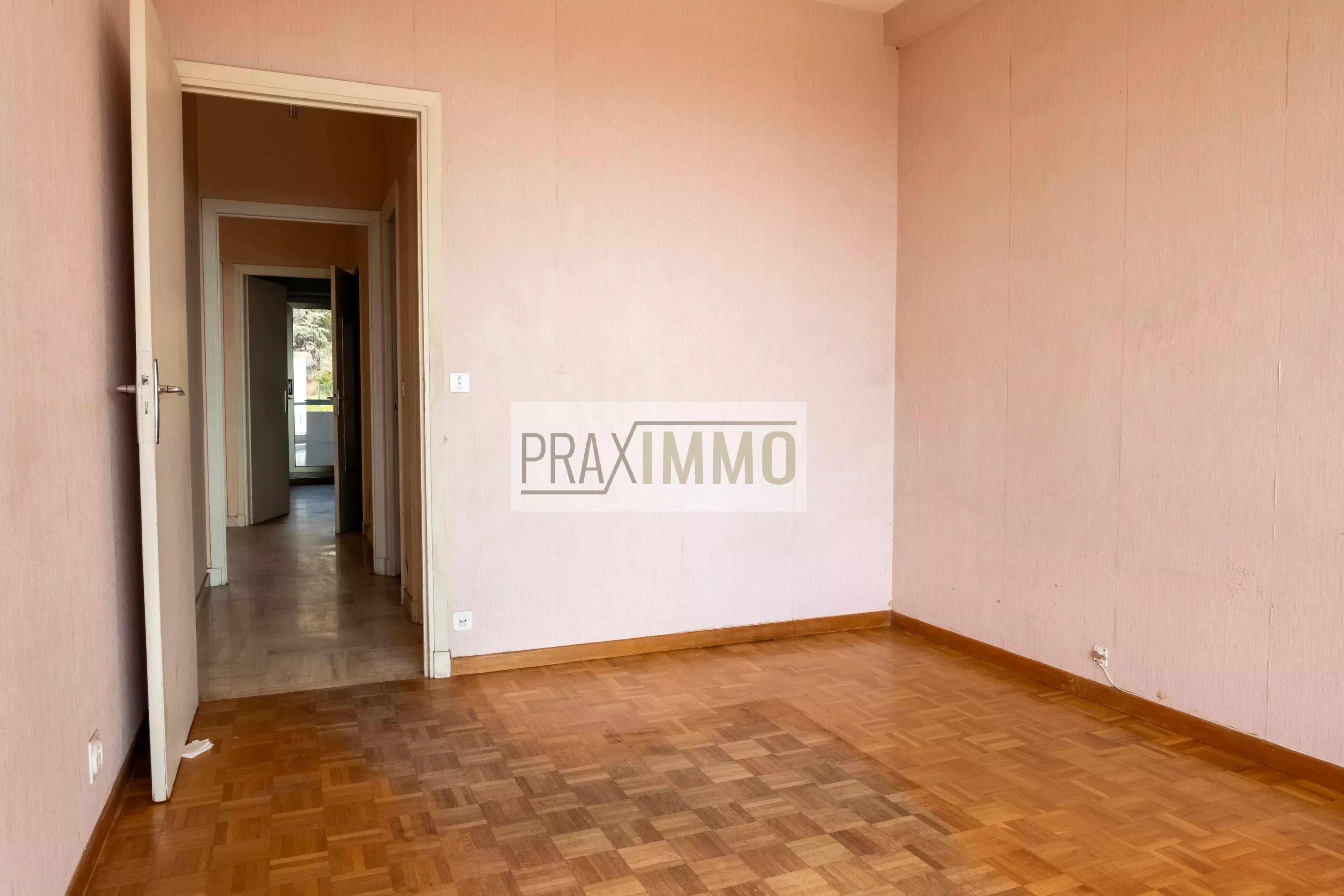 Photo 9 — Praximmo