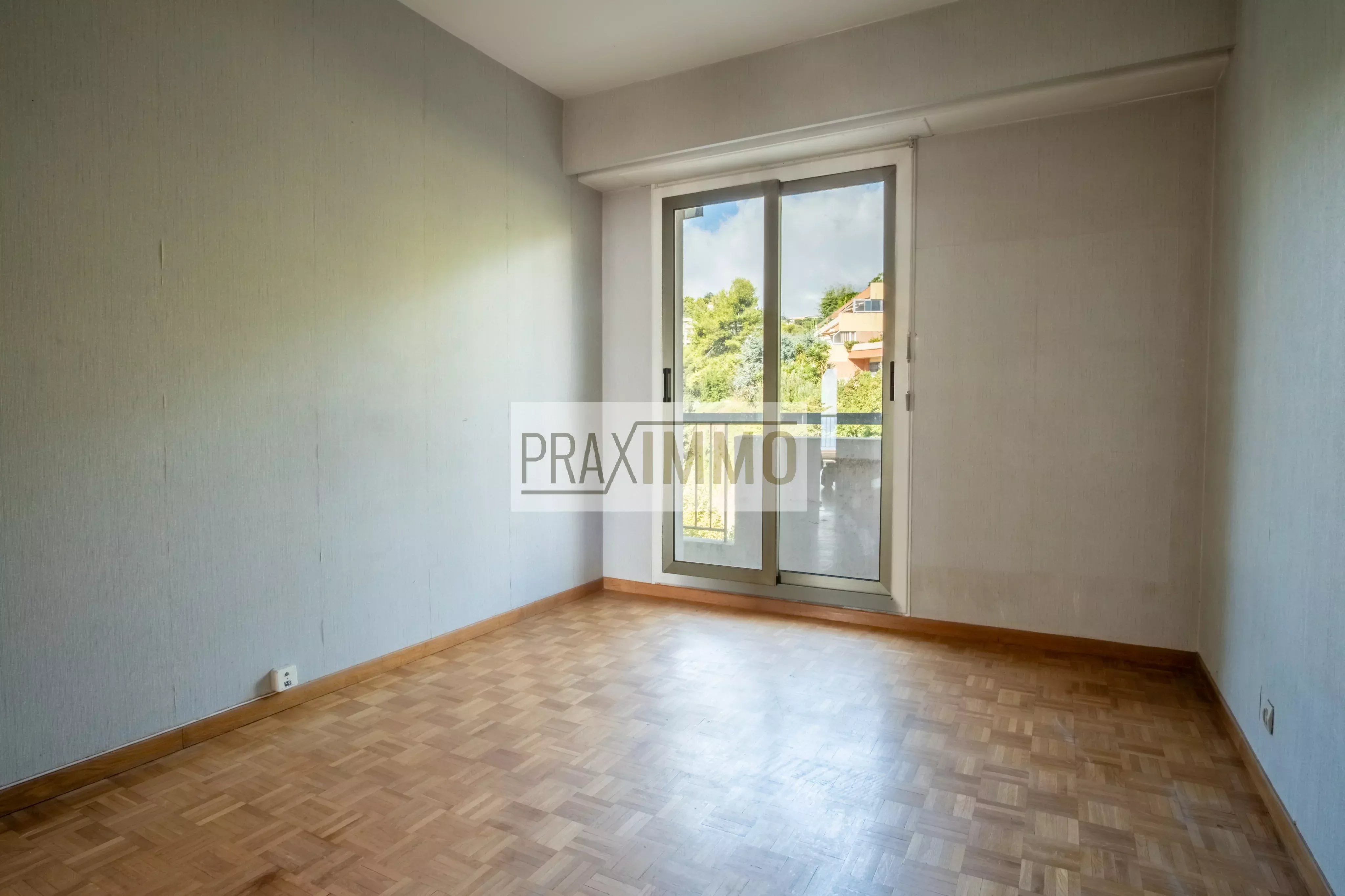 Photo 15 — Praximmo