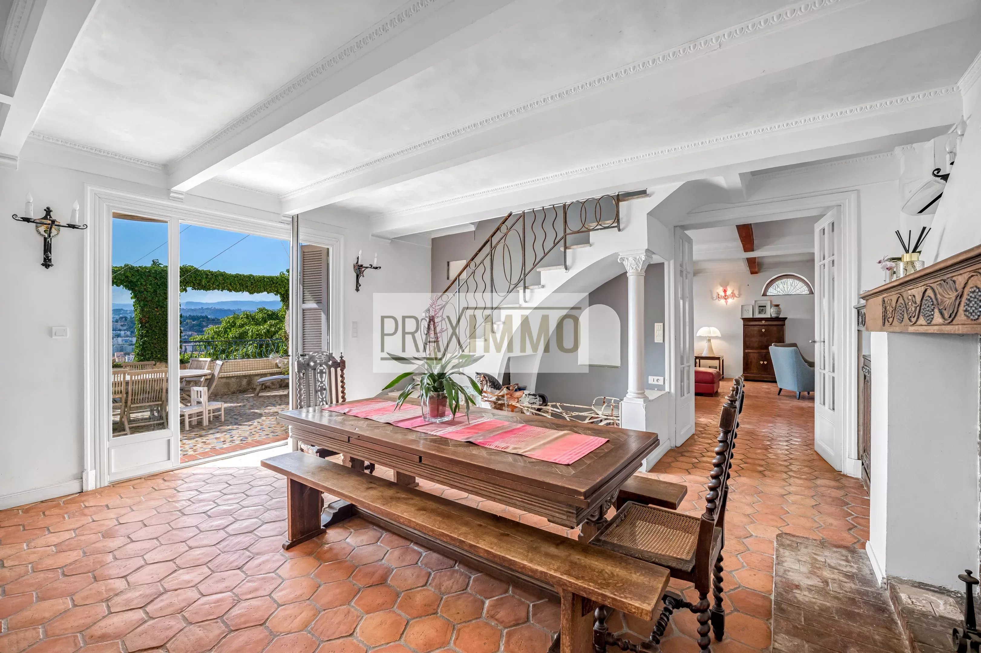 Photo 19 — Praximmo