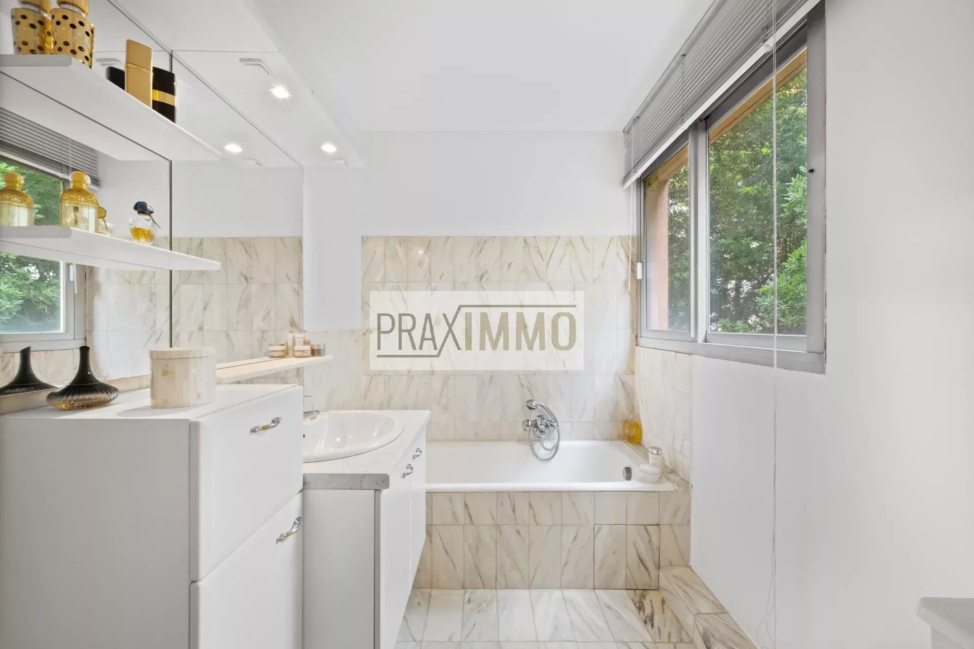 Photo 10 — Praximmo