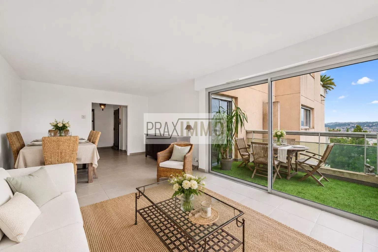 Photo 3 — Praximmo