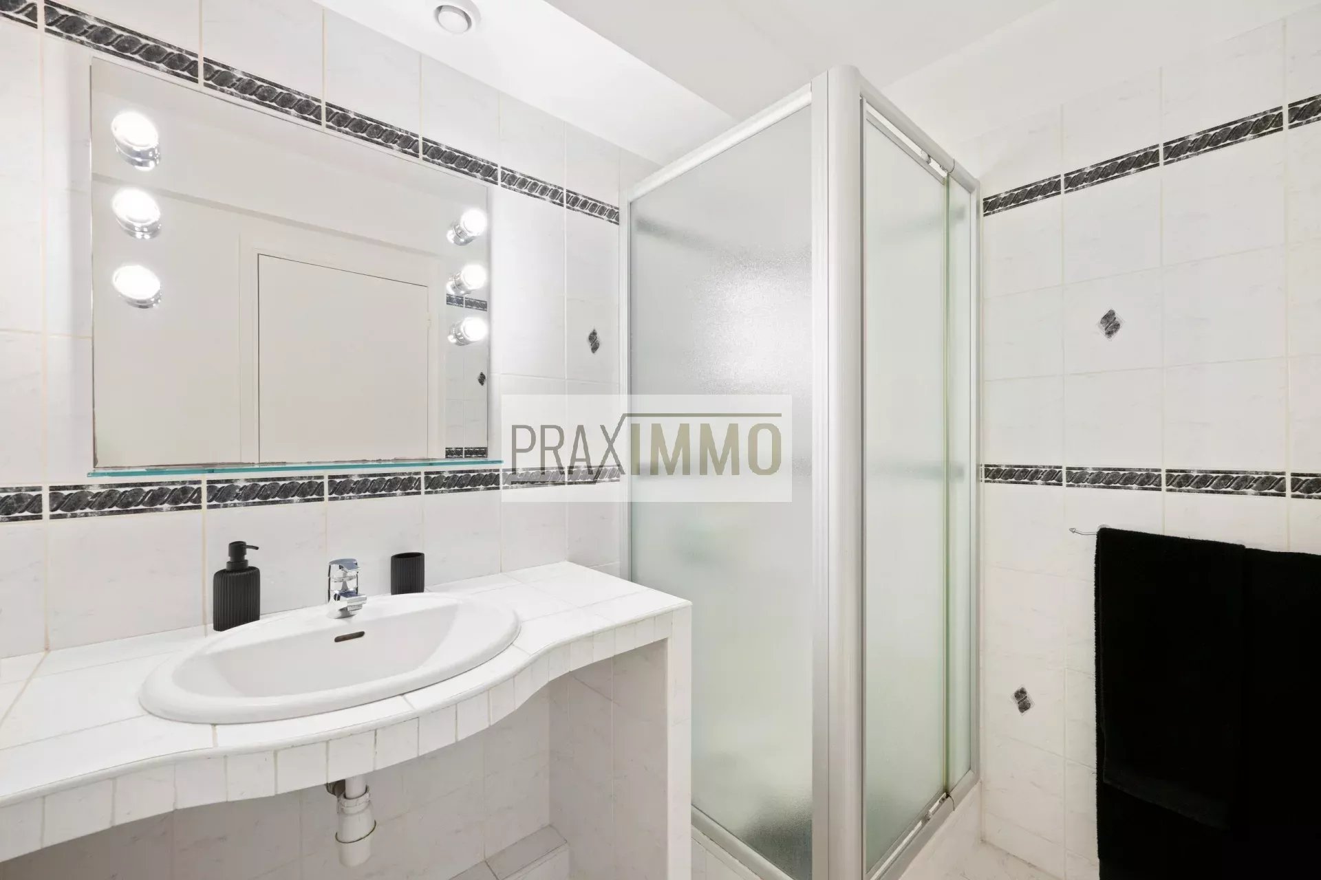 Photo 14 — Praximmo