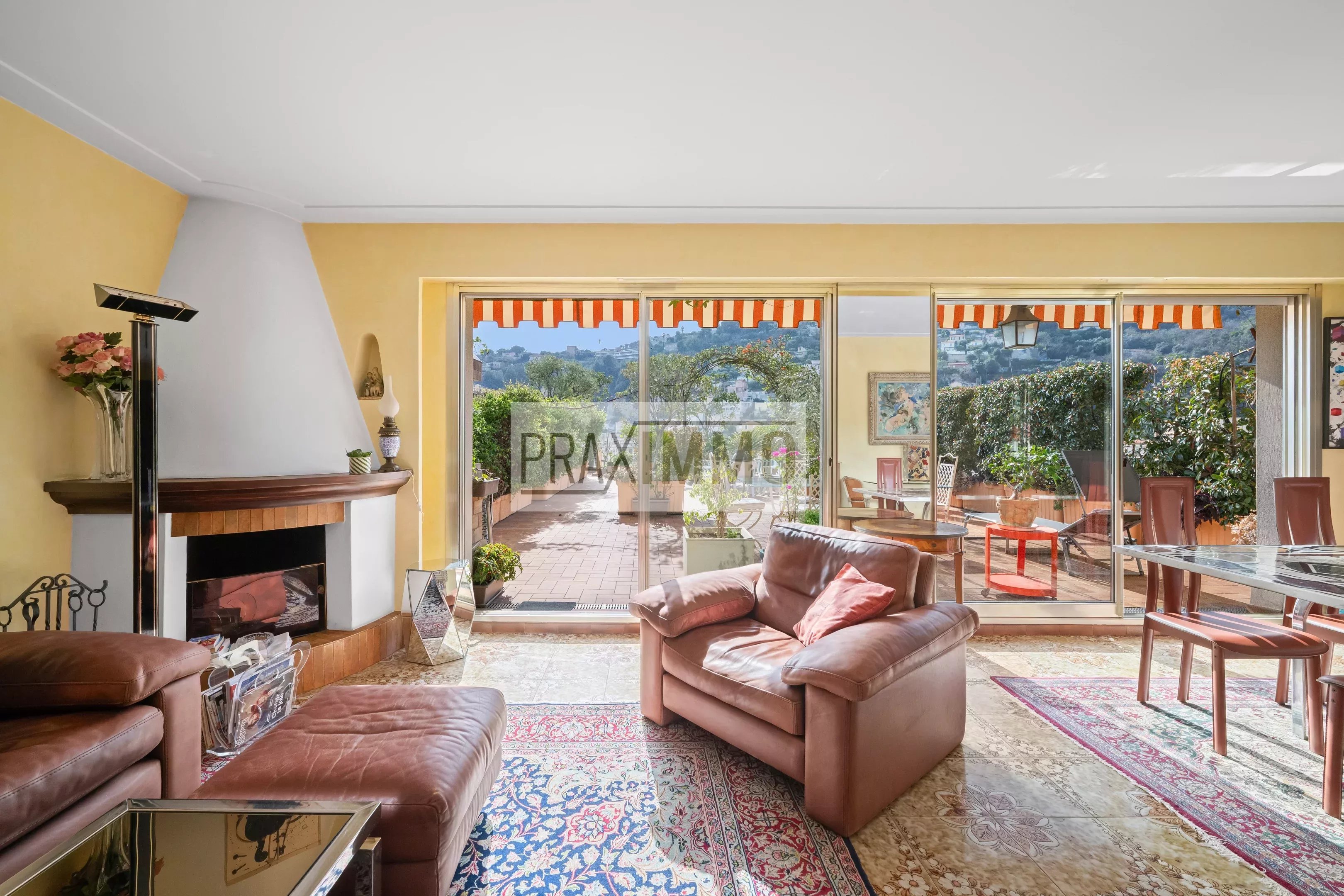 Photo 8 — Praximmo