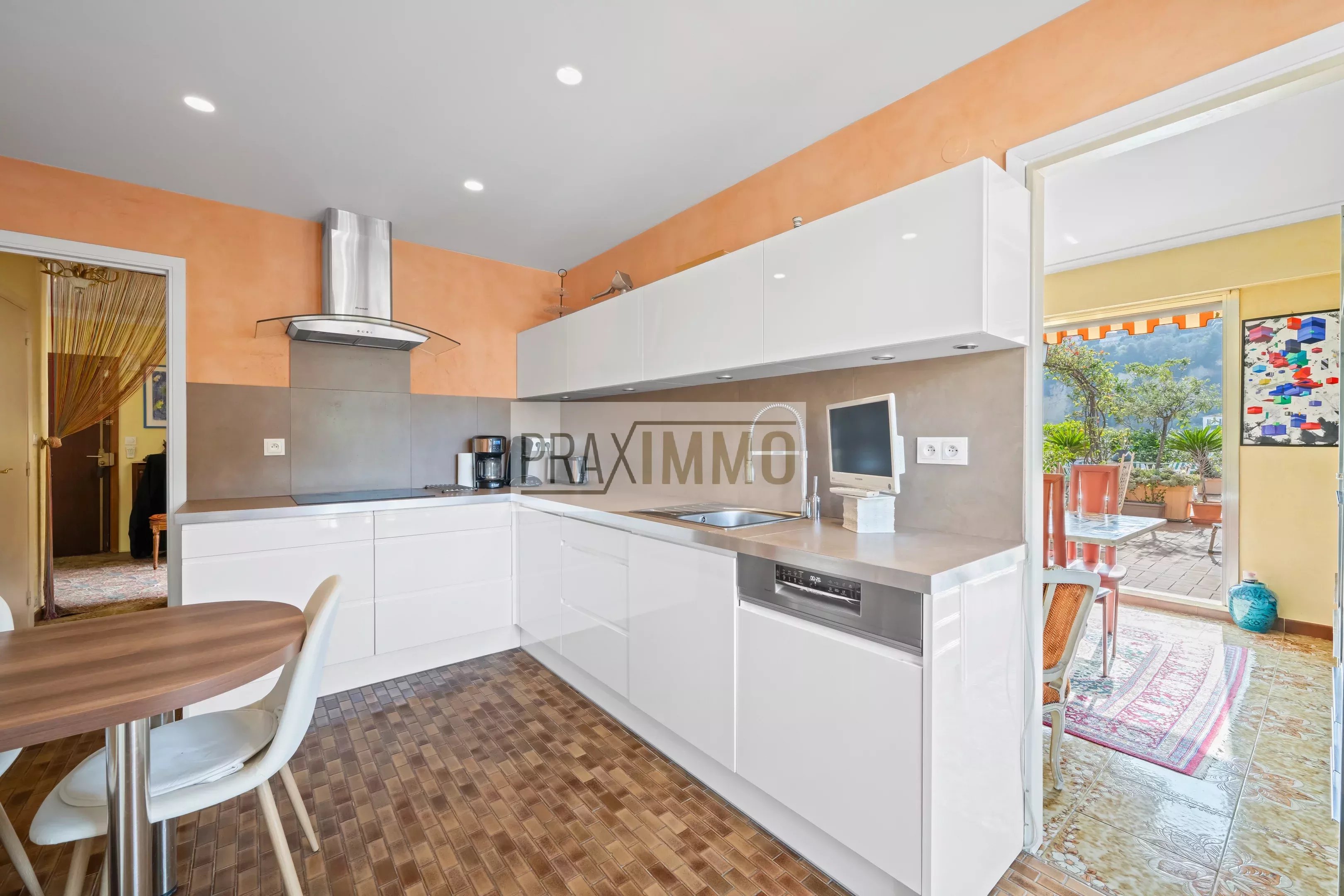 Photo 13 — Praximmo