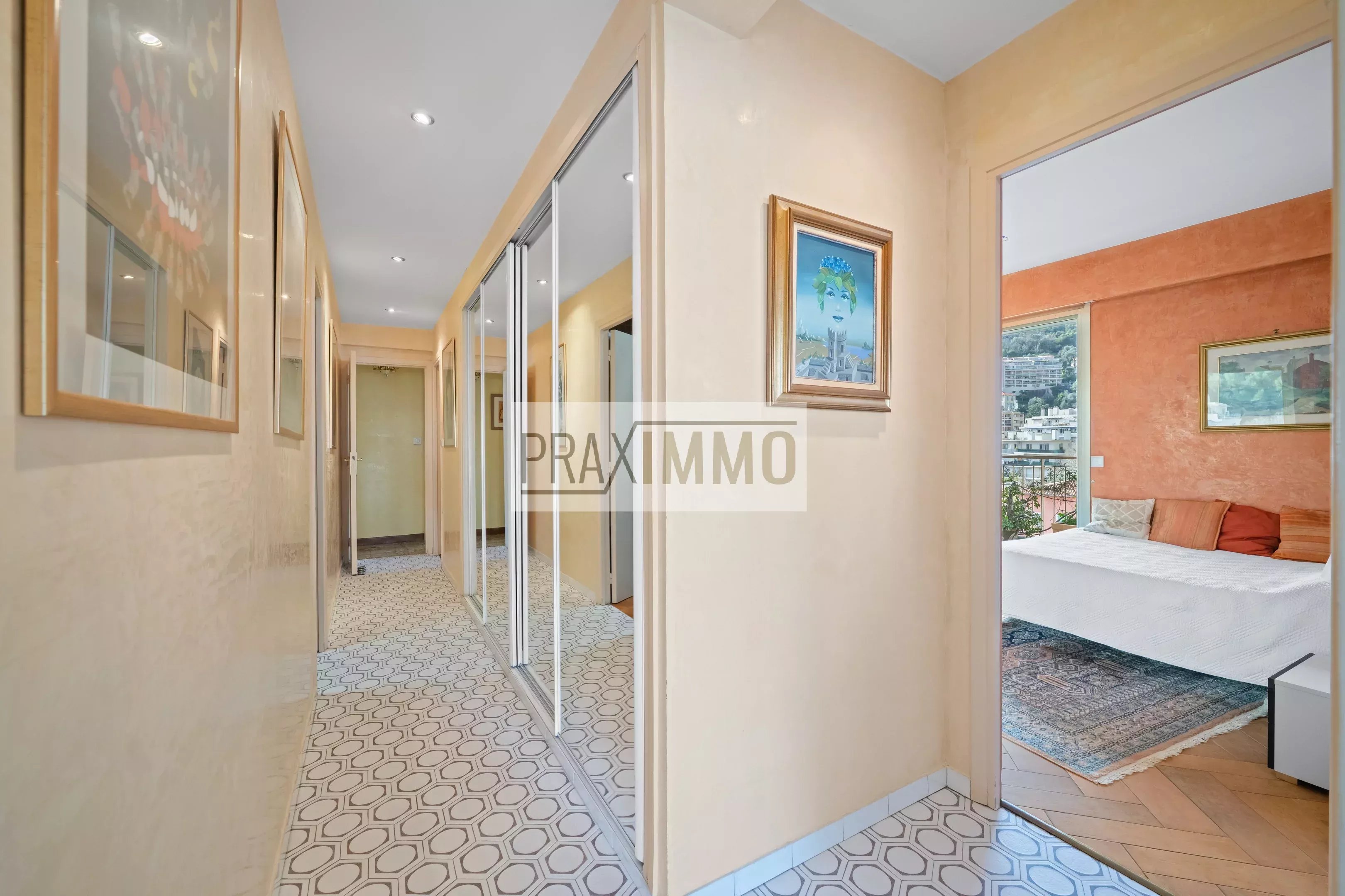 Photo 21 — Praximmo