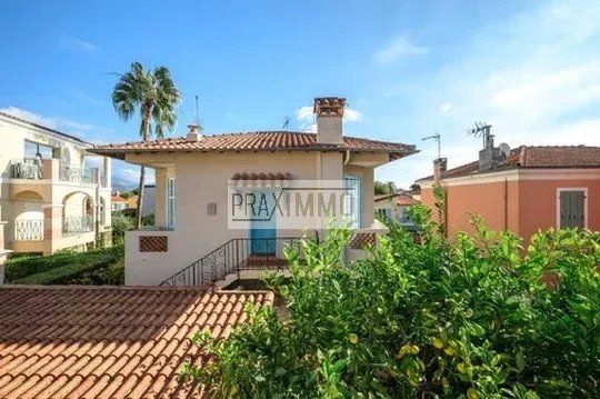 Photo 22 — Praximmo