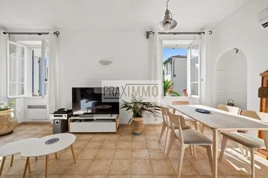 Photo 13 — Praximmo