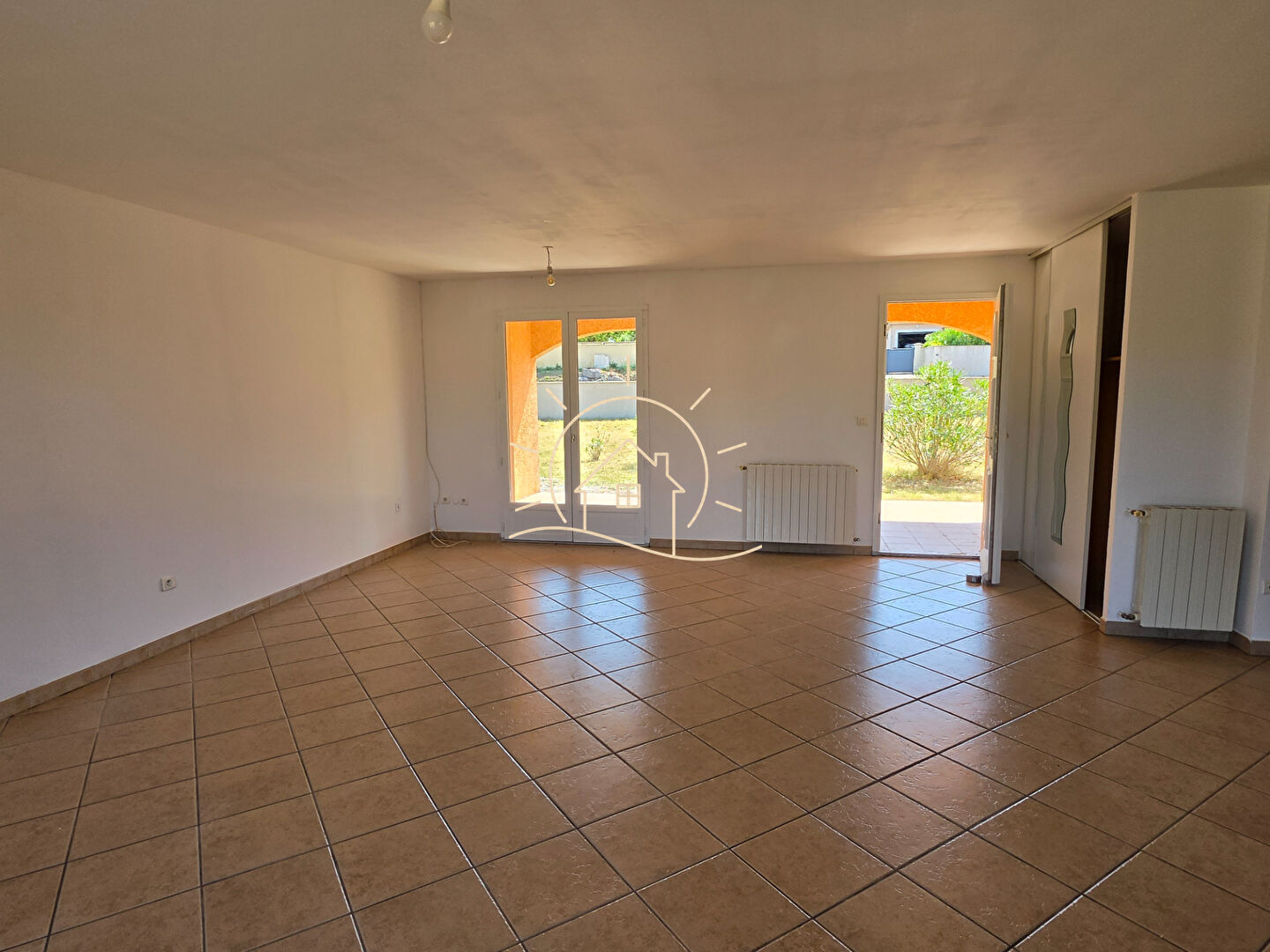 Photo 3 — Agence de la Plaine