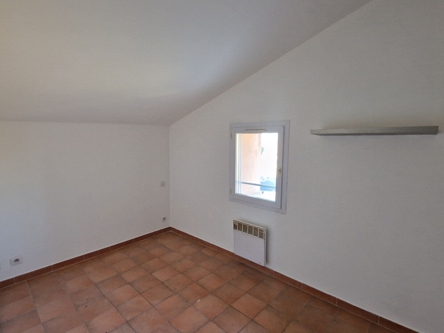 Photo 5 — Agence de la Plaine