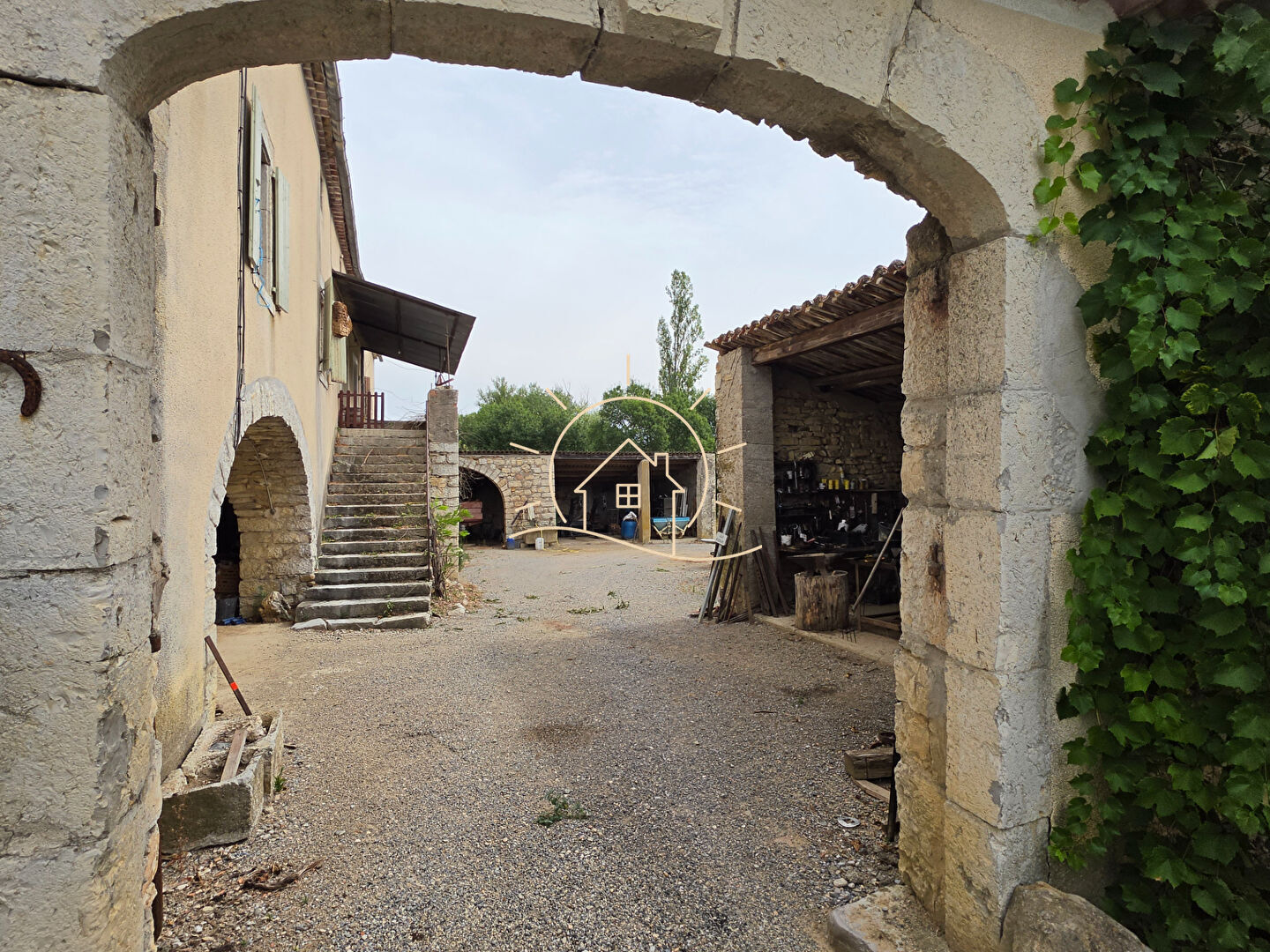 Photo 4 — Agence de la Plaine