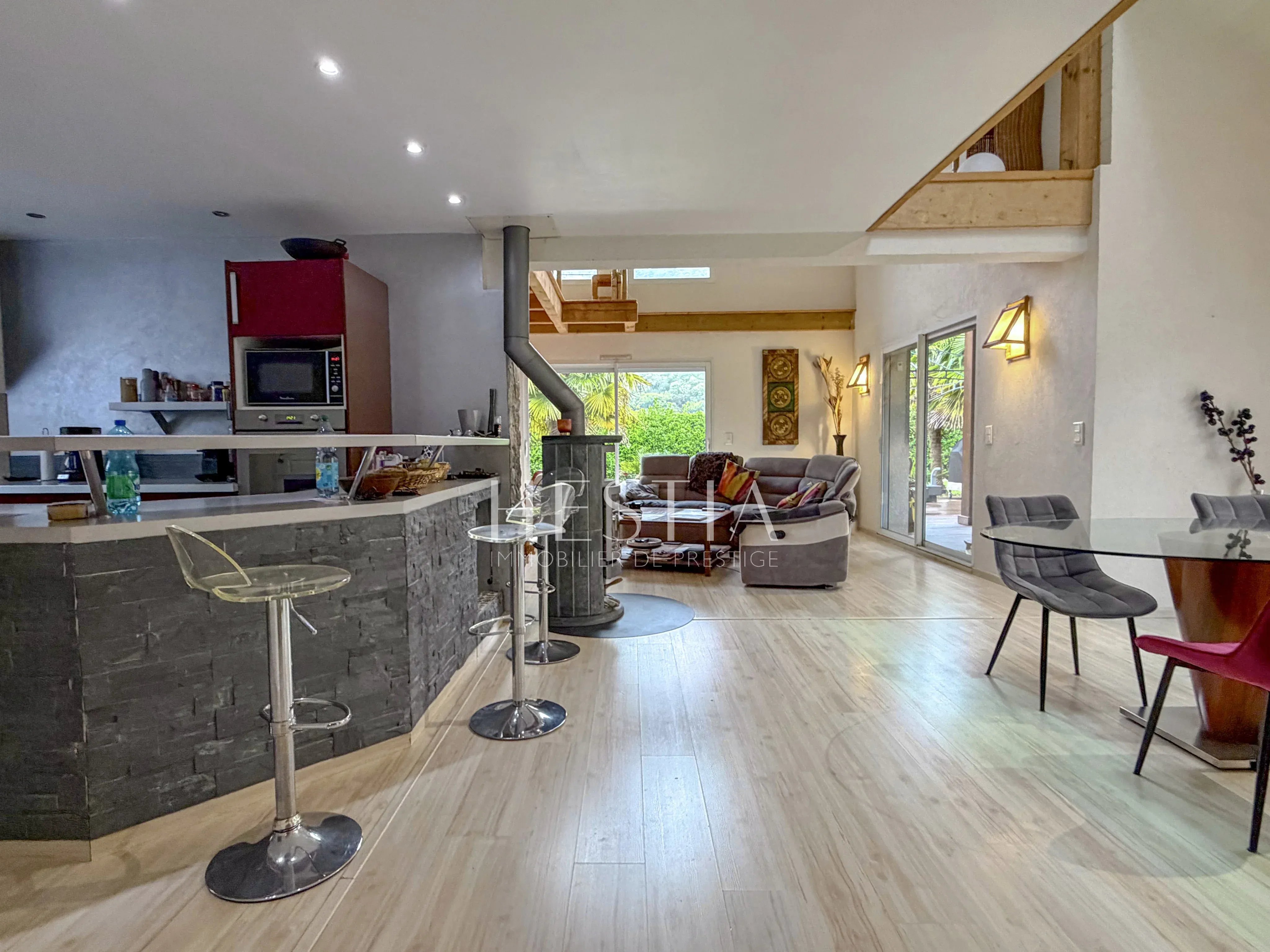Photo 2 — HESTIA IMMOBILIER - Groupe CLCV