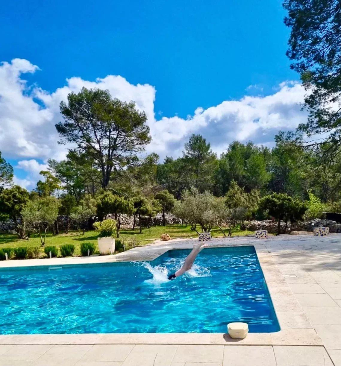 Photo 6 — LA RIVIERA PROPERTIES