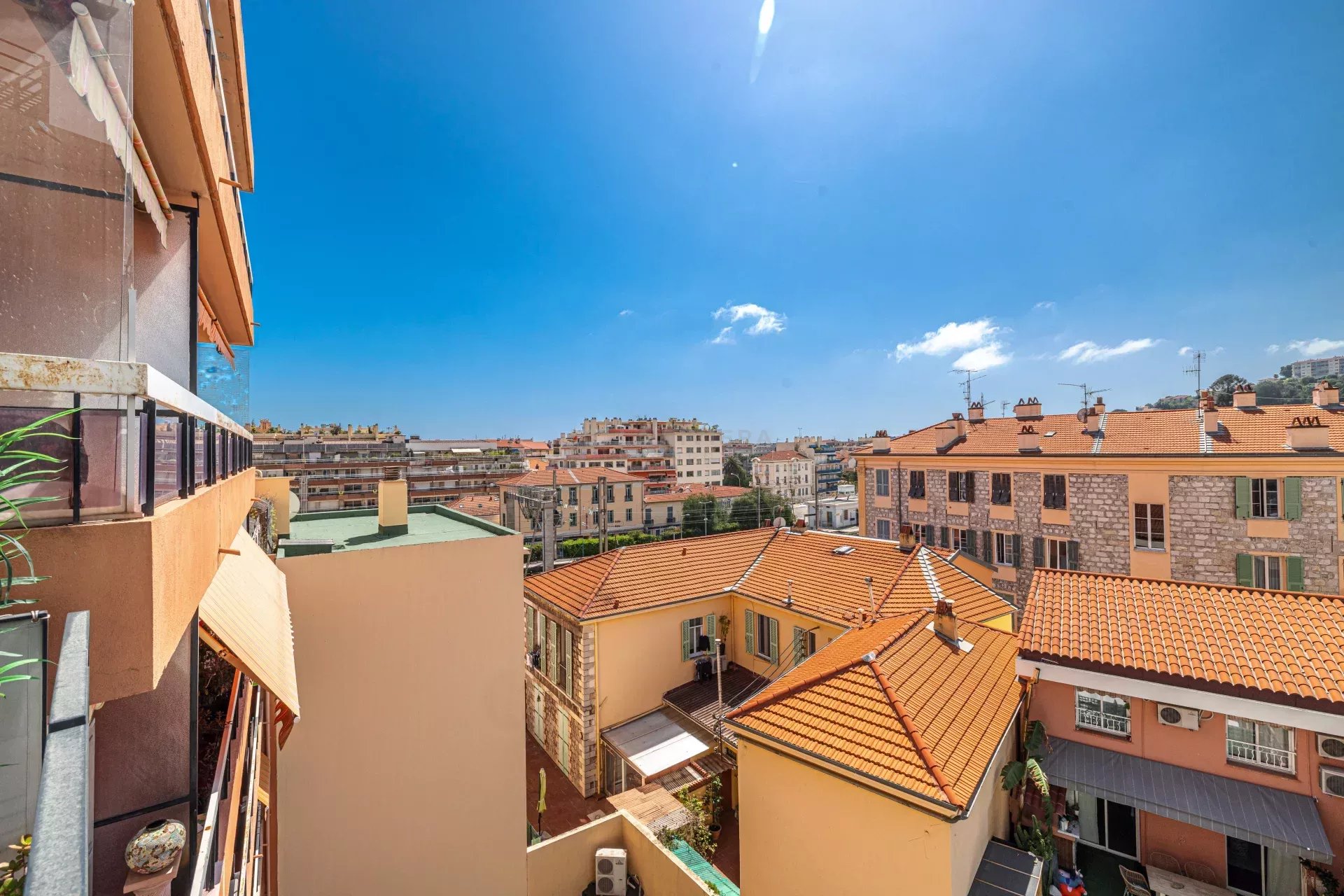 Photo 16 — LA RIVIERA PROPERTIES
