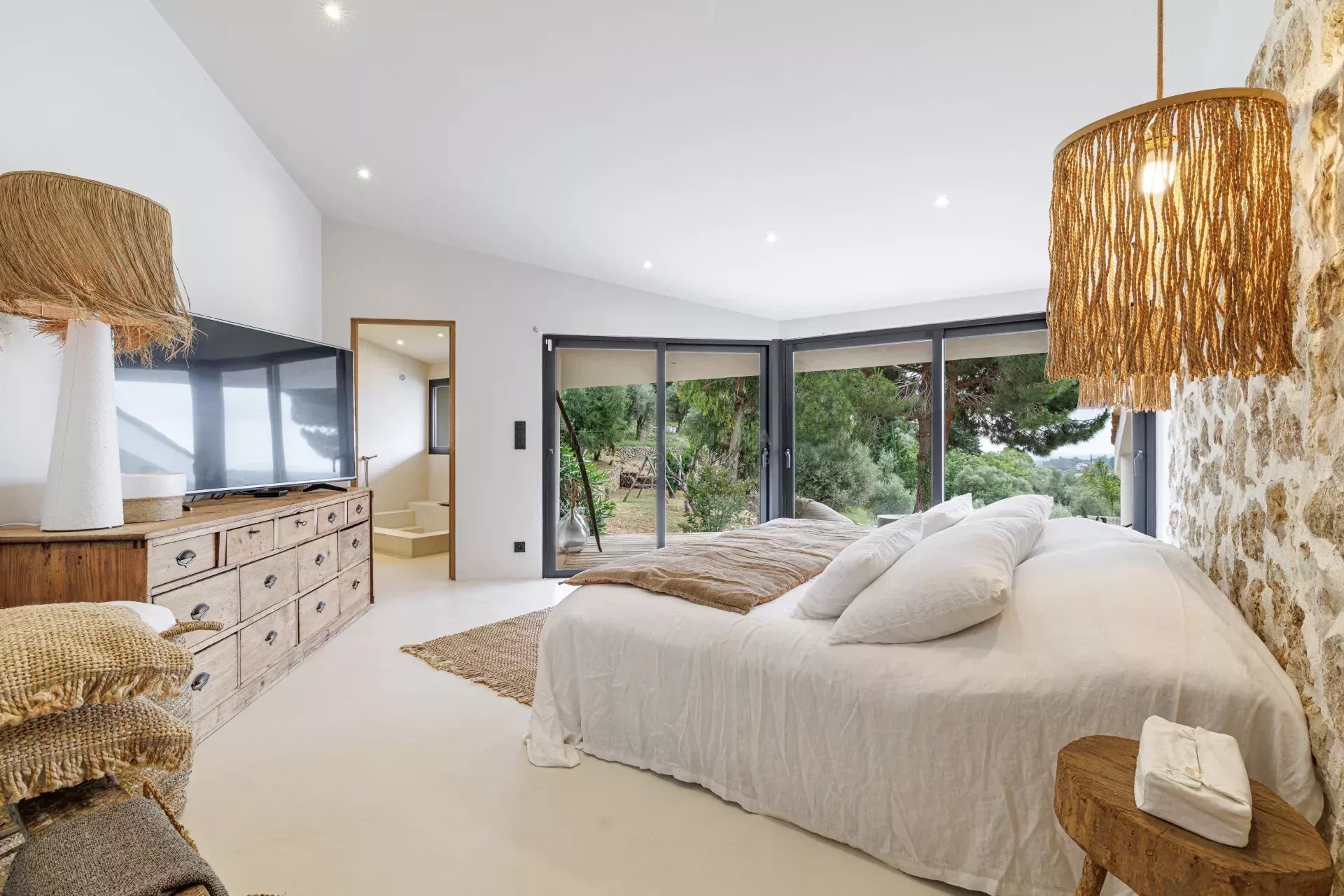 Photo 23 — LA RIVIERA PROPERTIES