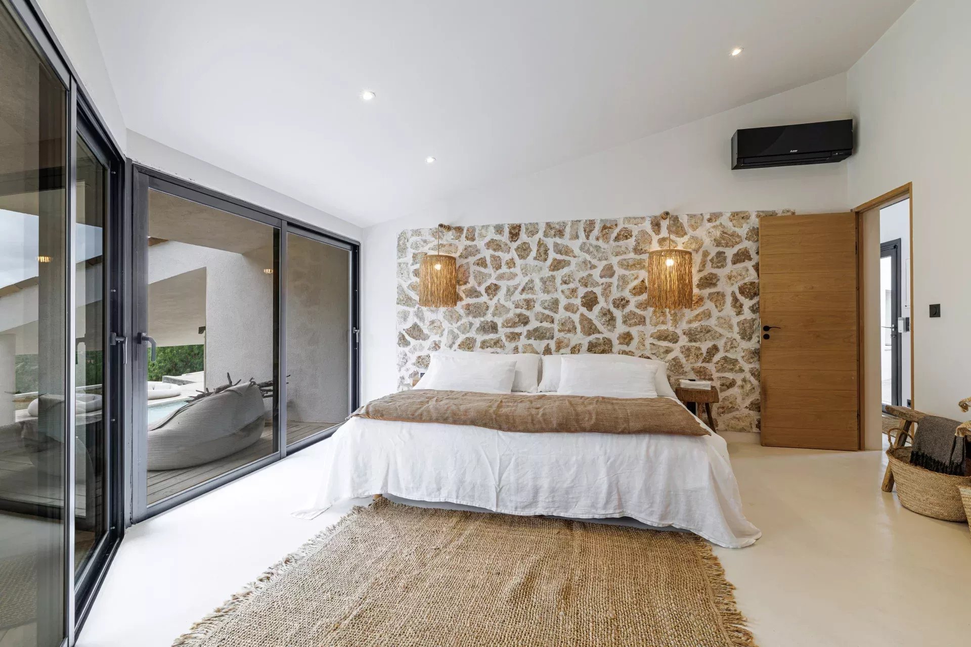 Photo 22 — LA RIVIERA PROPERTIES