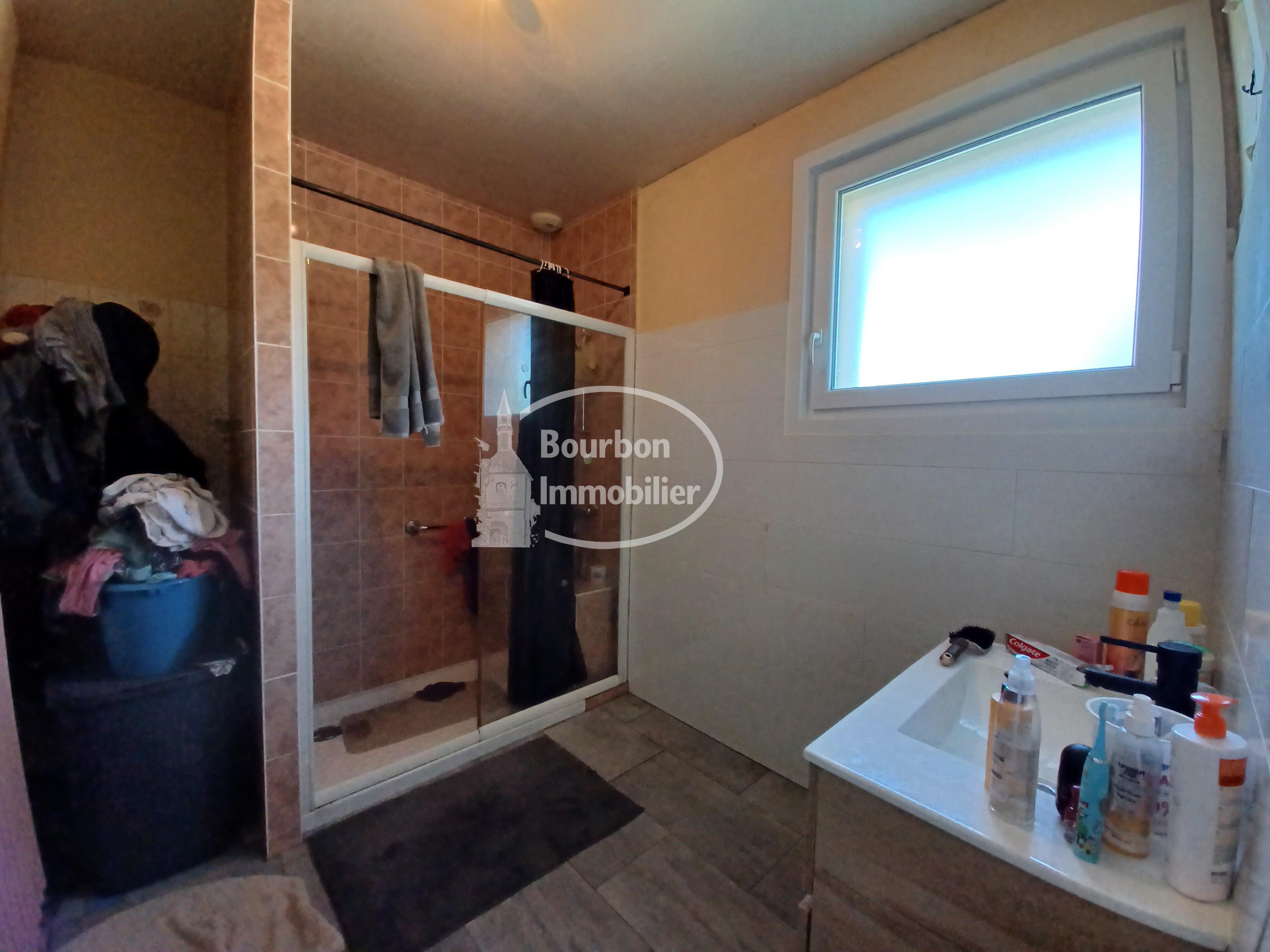 Photo 4 — BOURBON IMMOBILIER