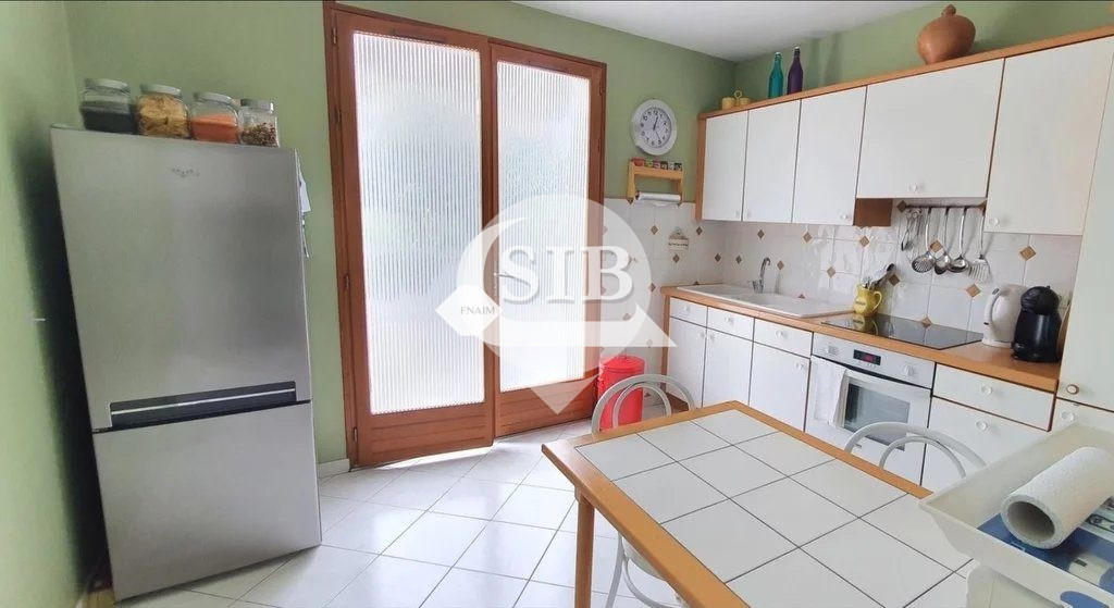 Photo 5 — S.I.B