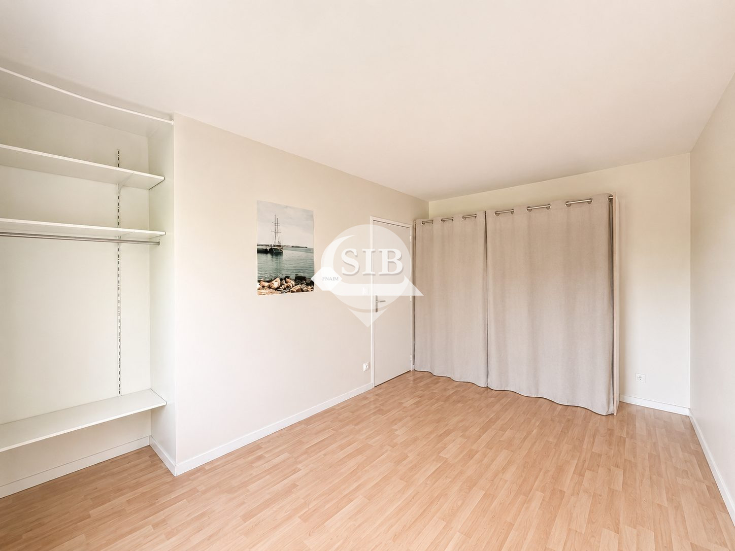 Photo 7 — S.I.B