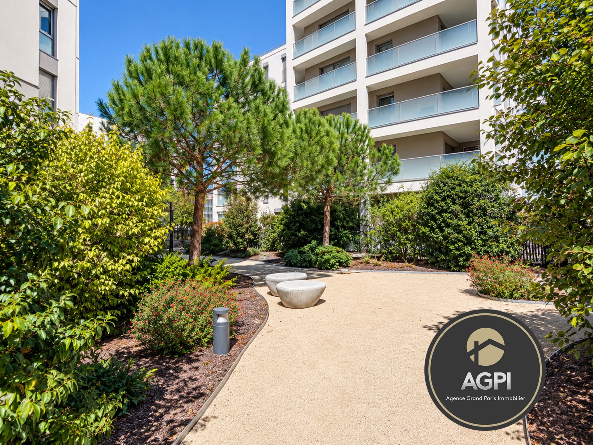 Photo 17 — AGENCE GRAND PARIS IMMOBILIER