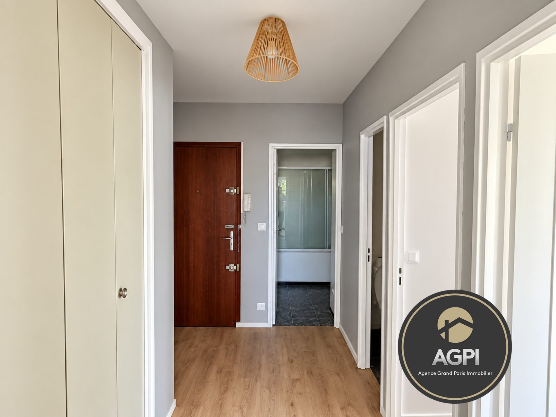 Photo 12 — AGENCE GRAND PARIS IMMOBILIER