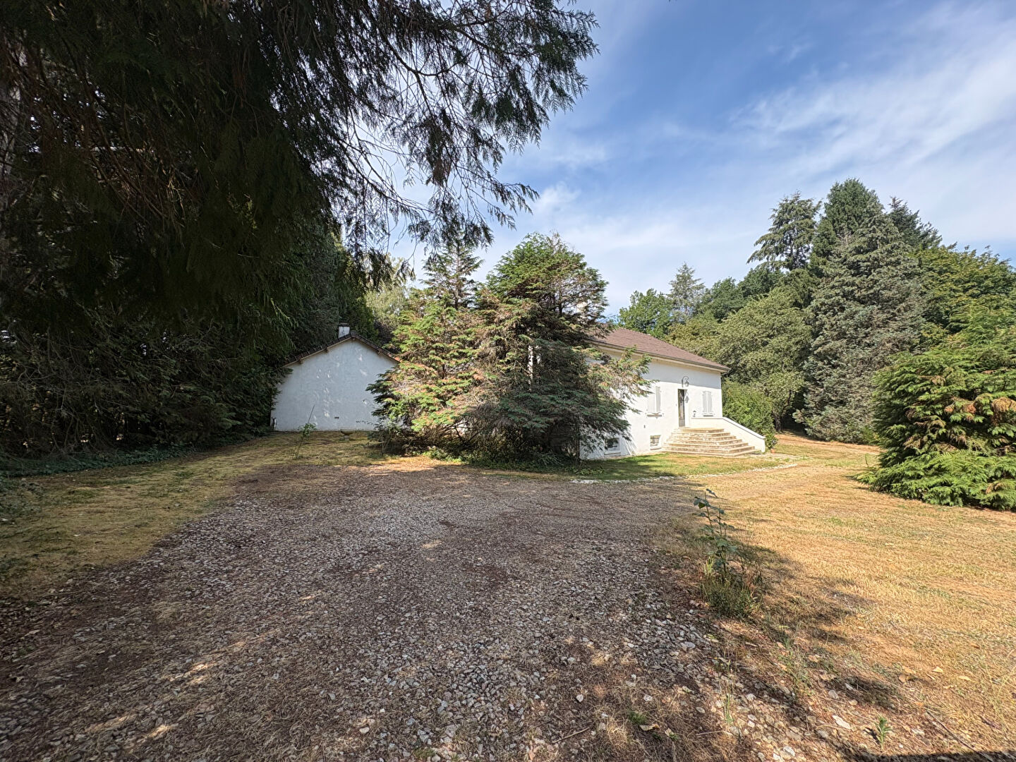 Photo 2 — VERT ET BLEU IMMOBILIER