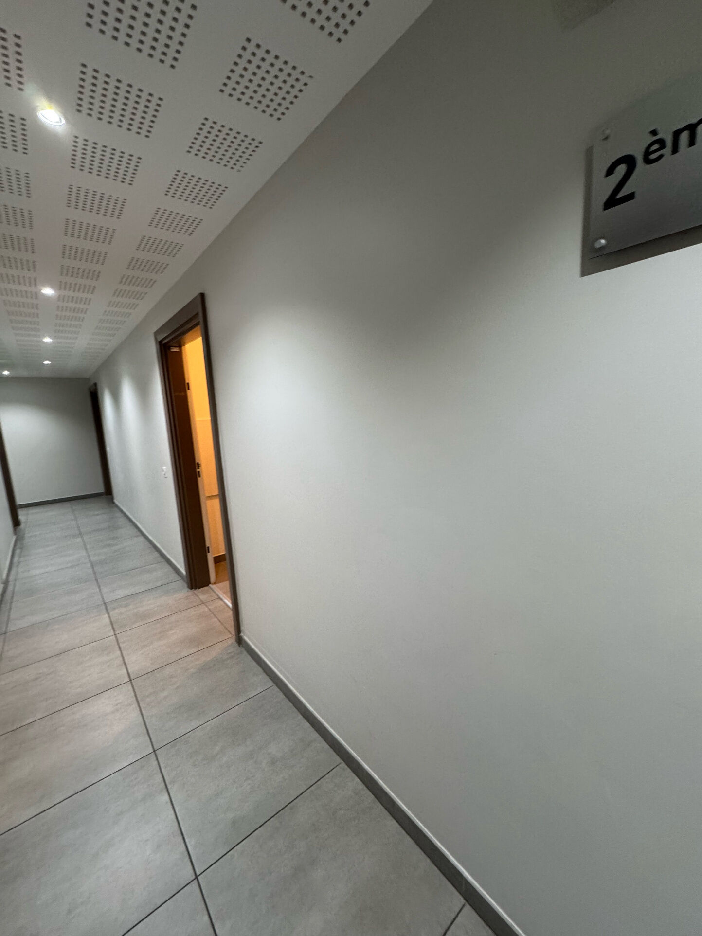 Photo 8 — AGENCE PASSY