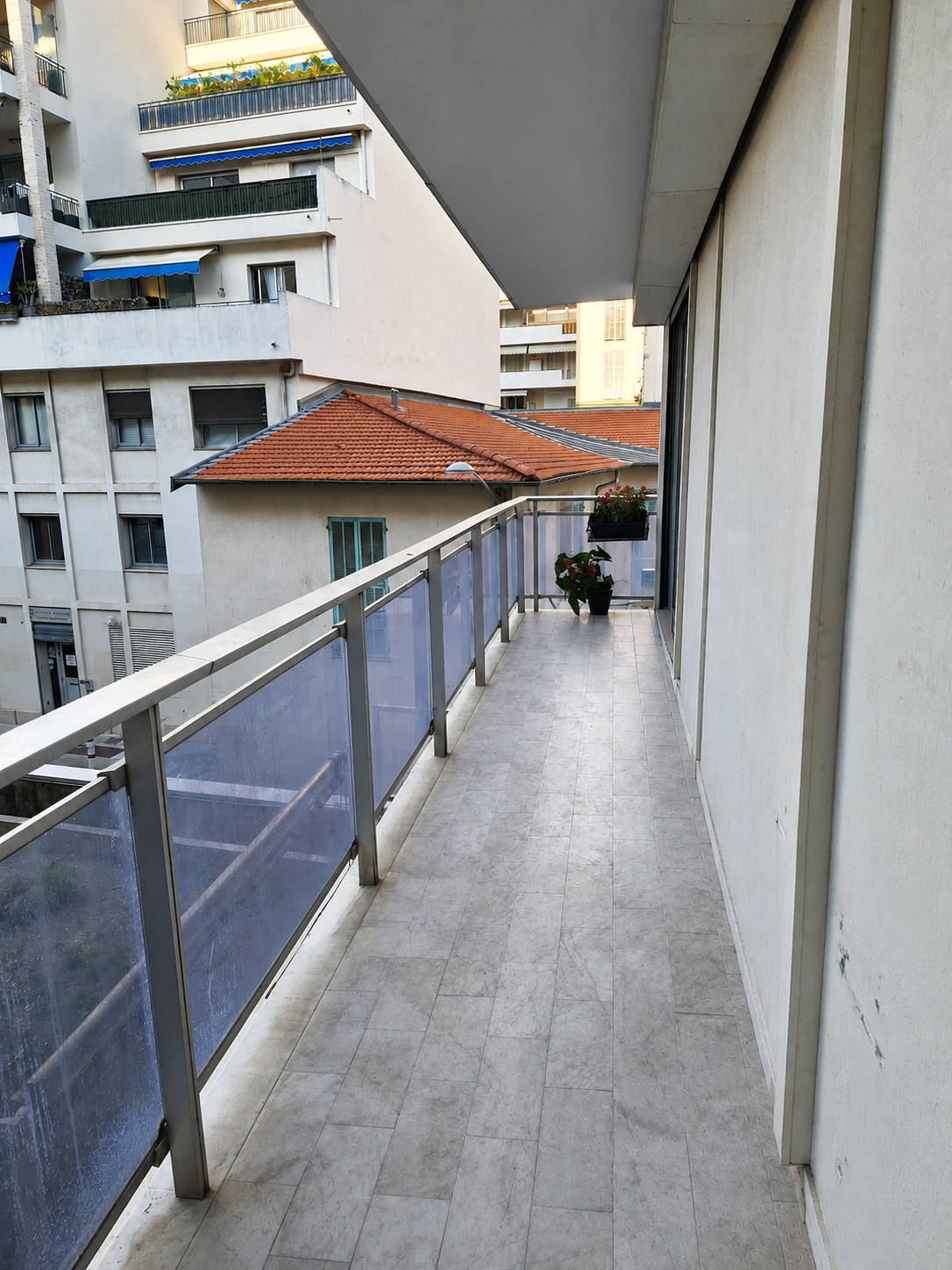 Photo 9 — AGENCE PASSY