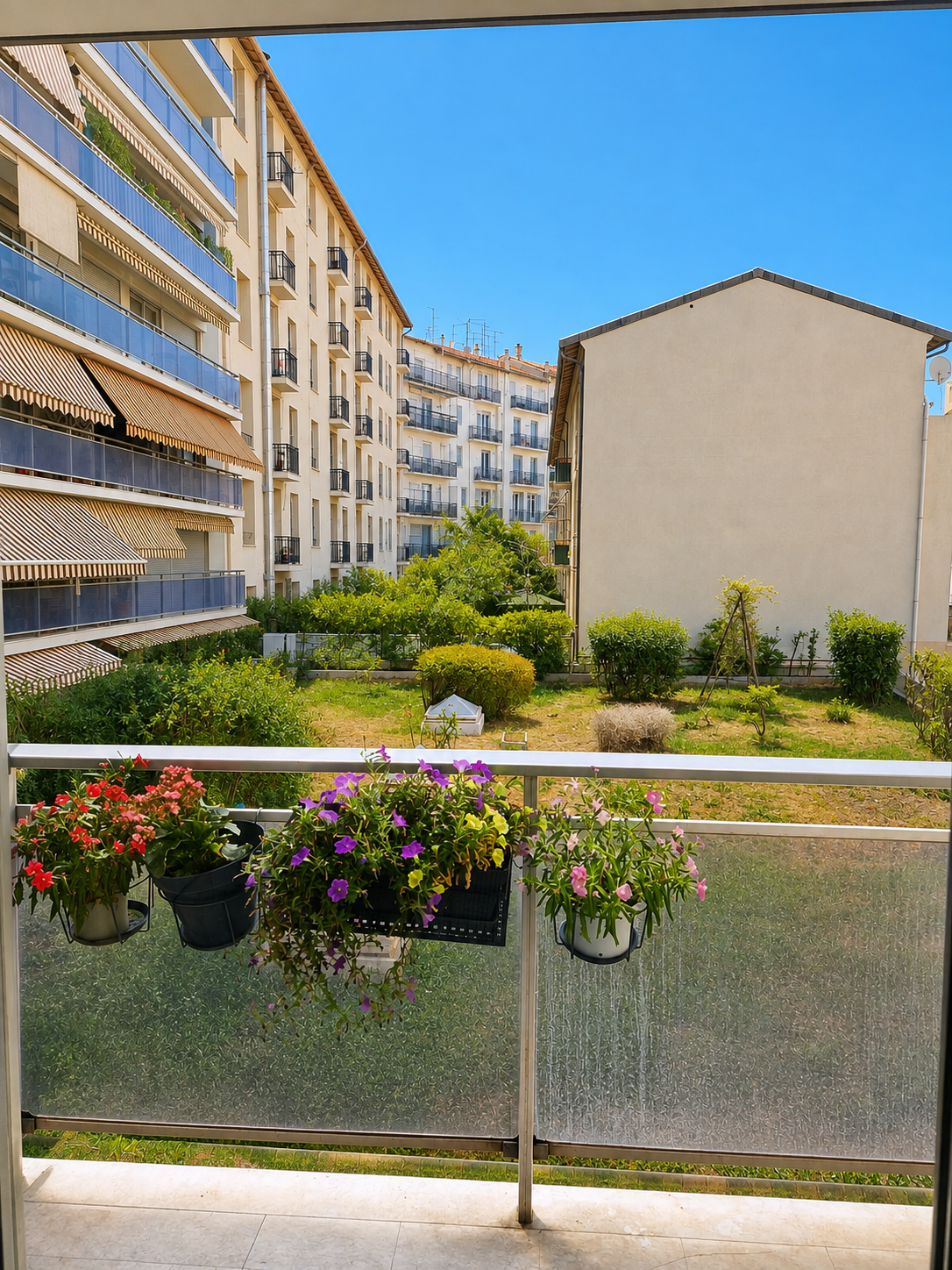 Photo 8 — AGENCE PASSY