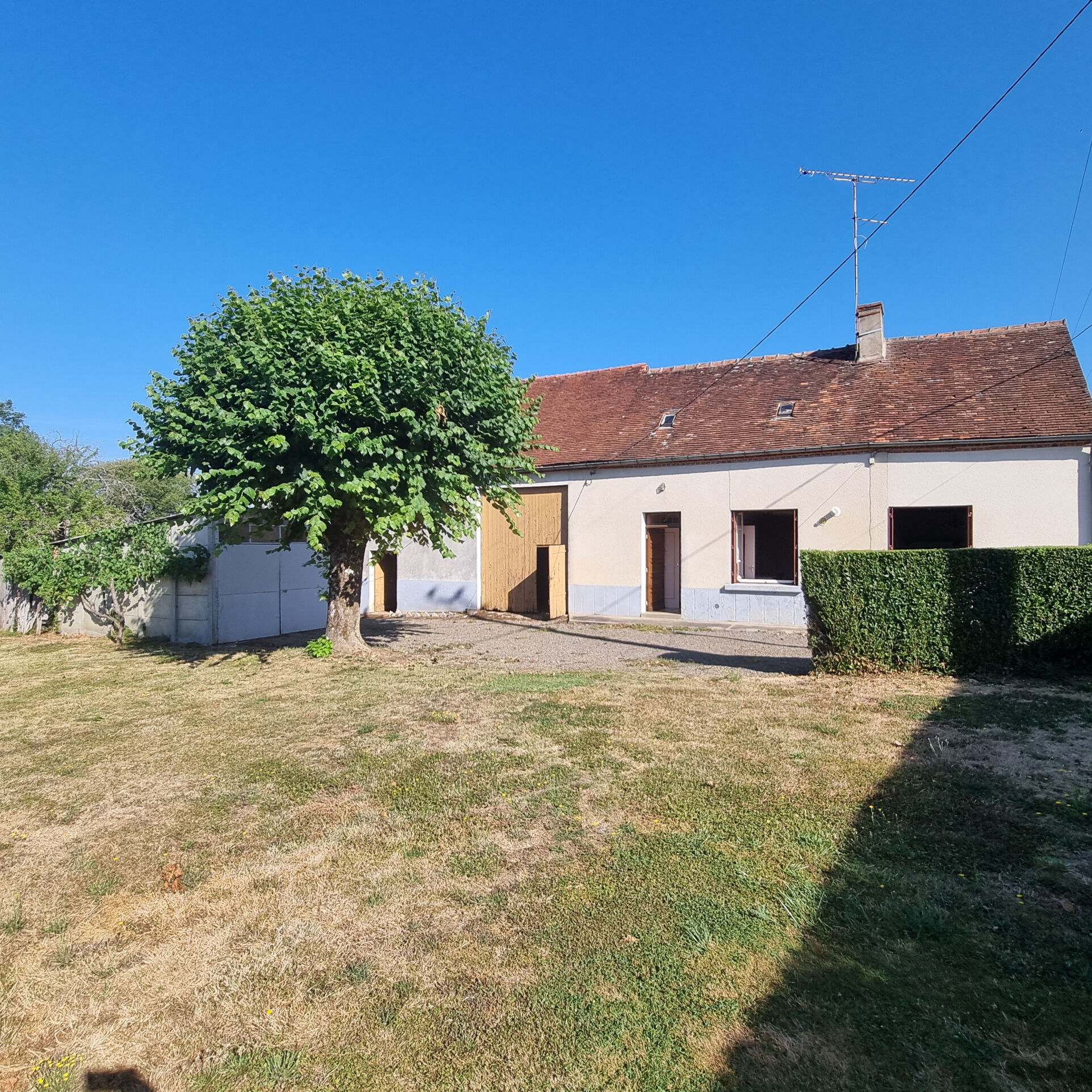 Photo 17 — HORIZON SUD BERRY IMMOBILIER - Châtre