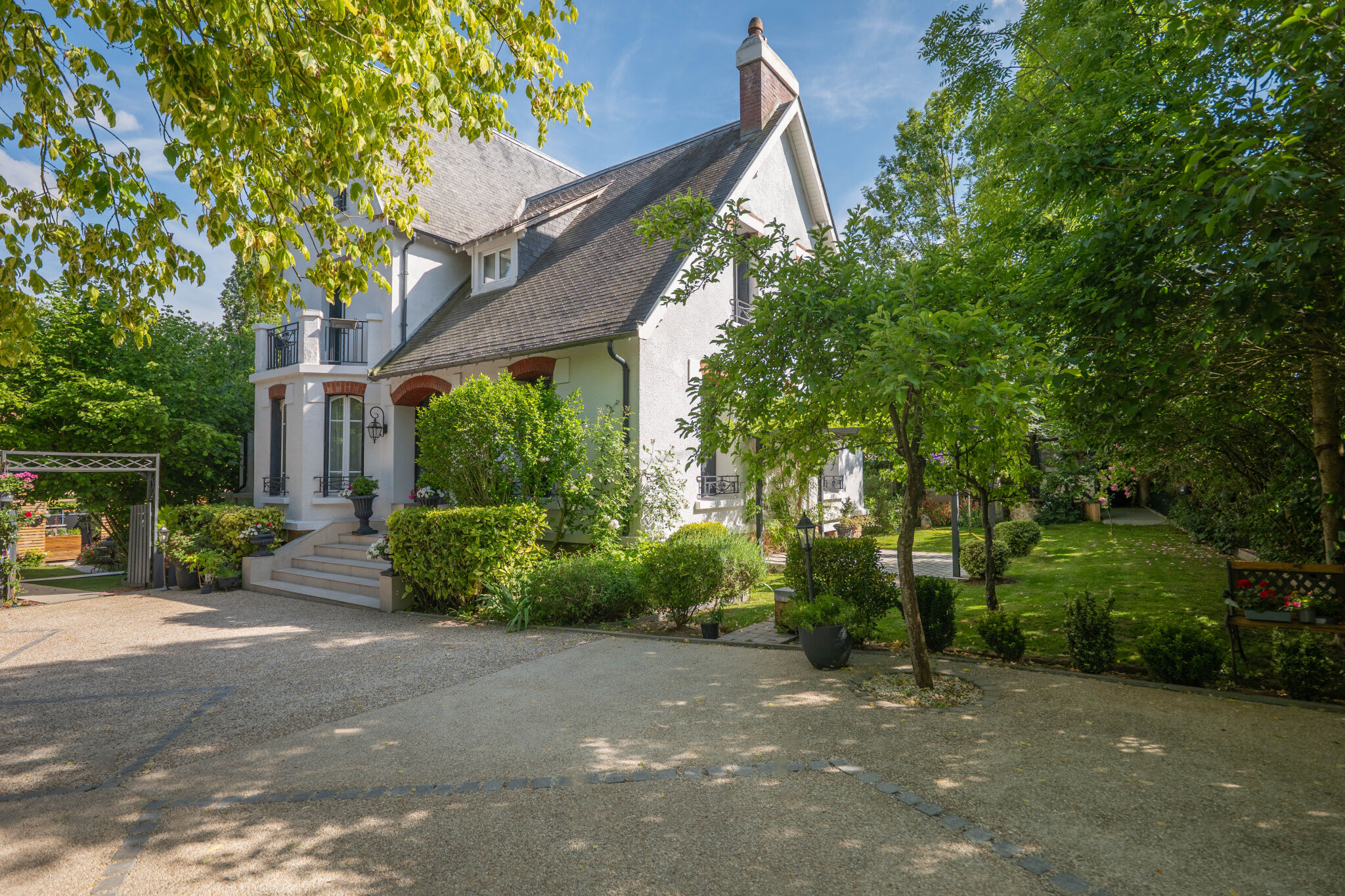 Photo 4 — VENDÔME EXCLUSIVE PROPERTIES