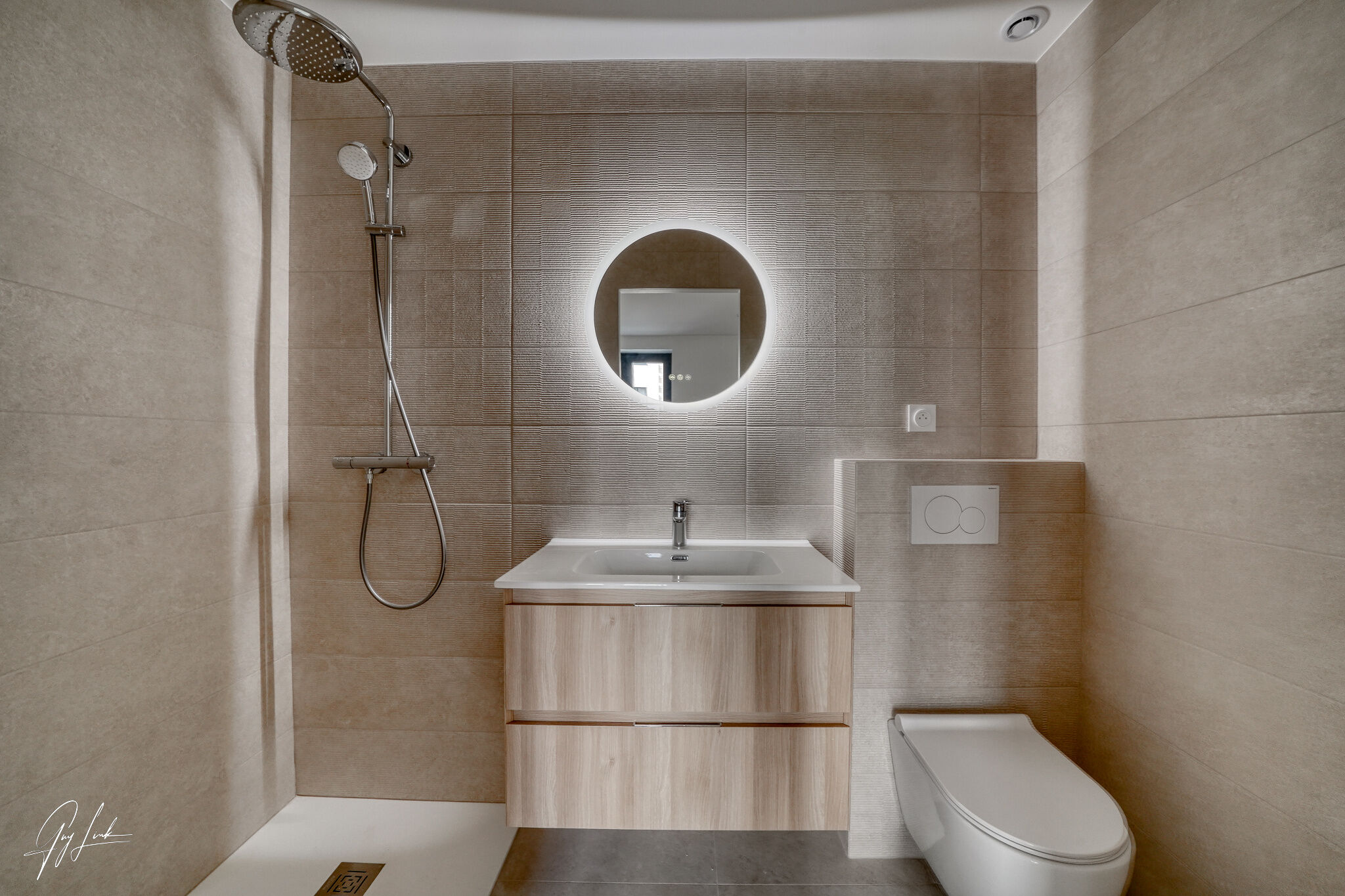 Photo 14 — VENDÔME EXCLUSIVE PROPERTIES