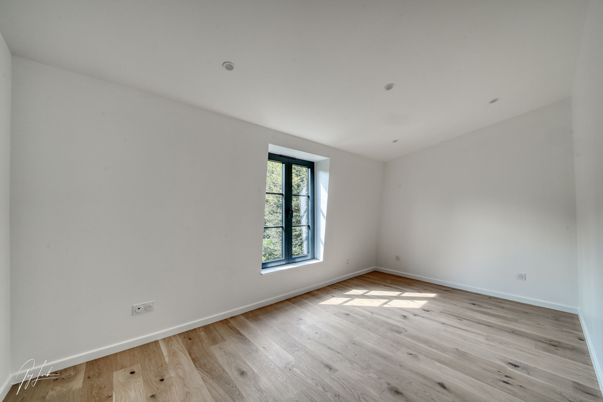Photo 17 — VENDÔME EXCLUSIVE PROPERTIES