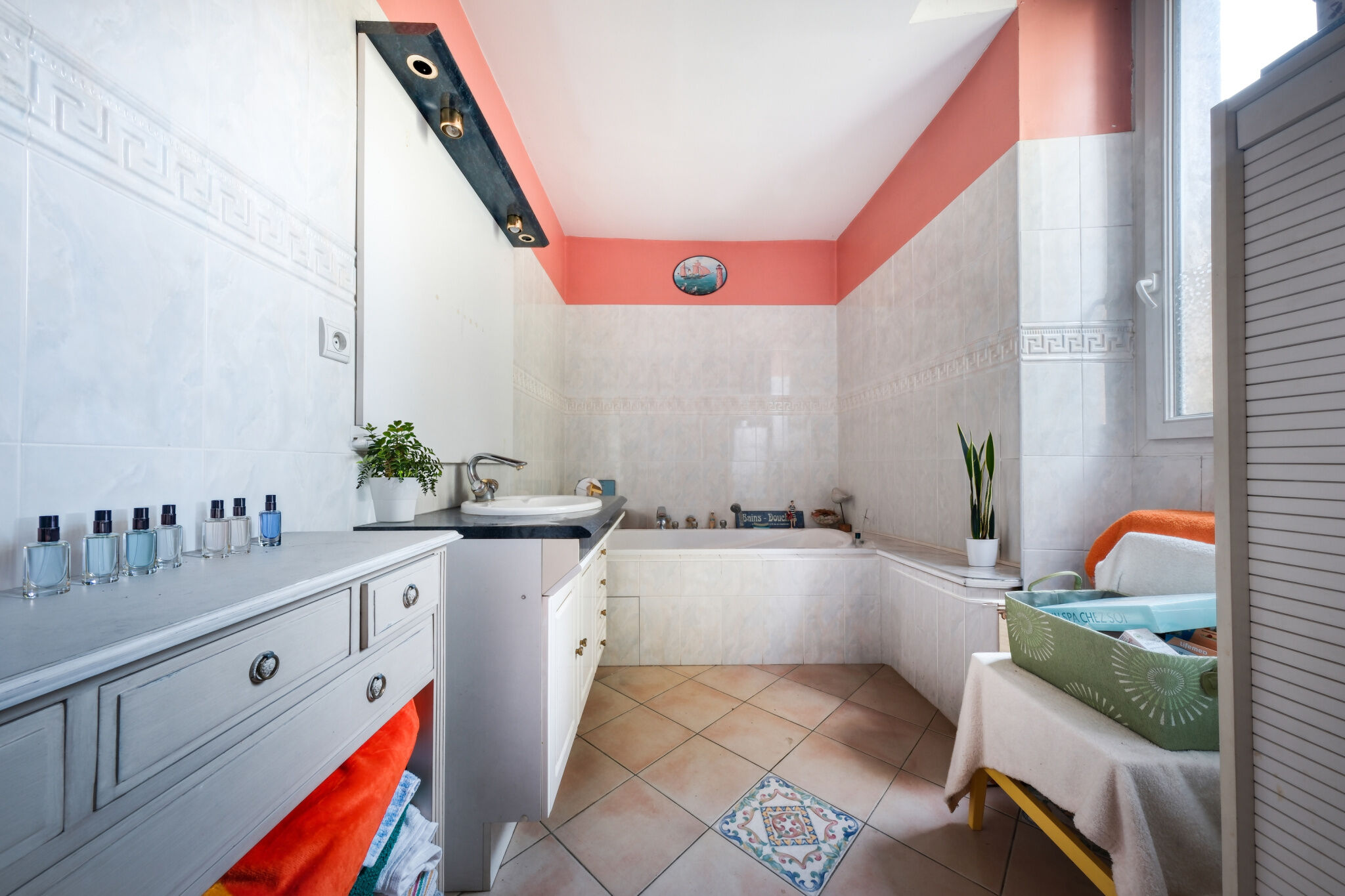 Photo 13 — VENDÔME EXCLUSIVE PROPERTIES