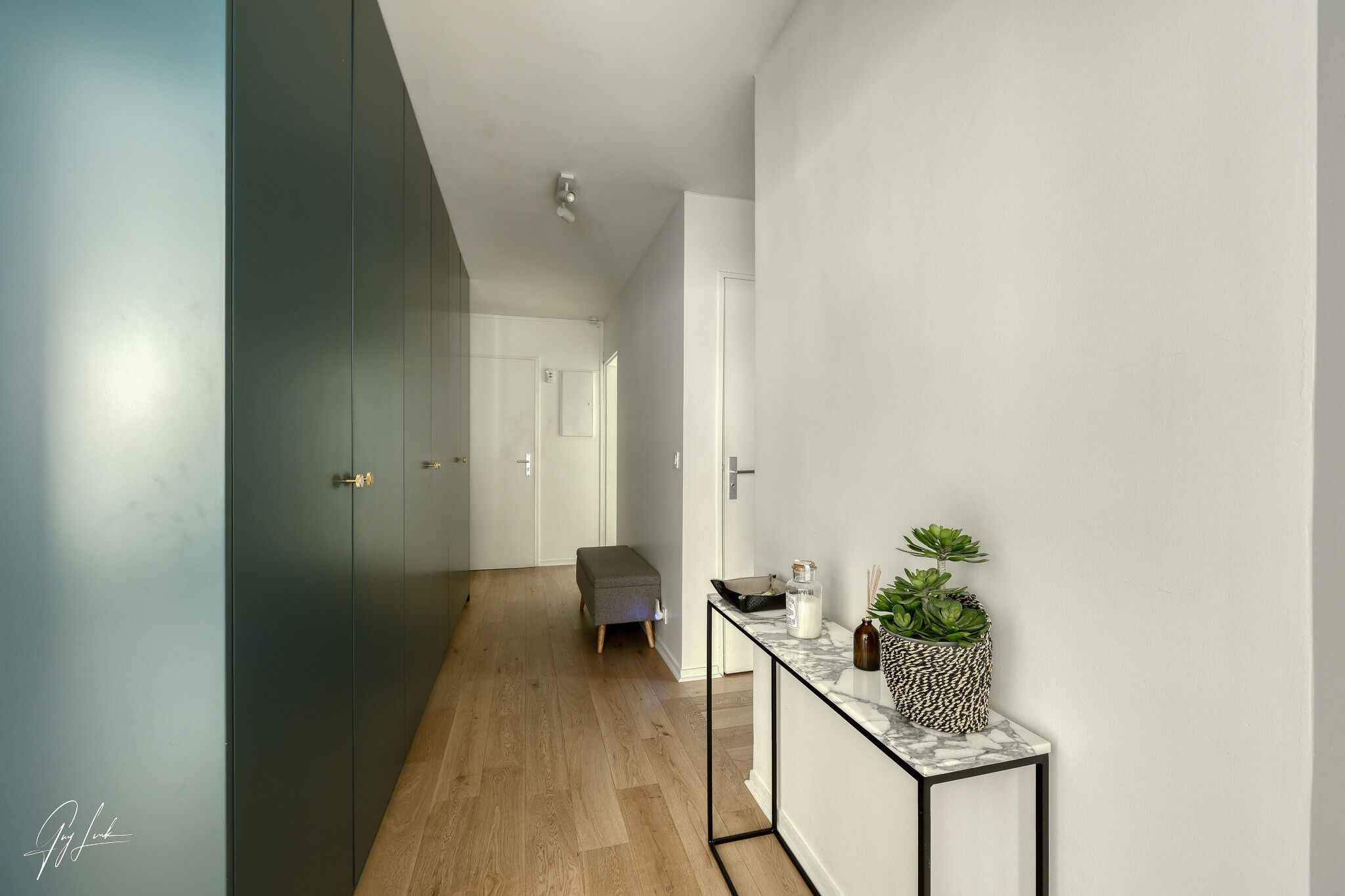 Photo 8 — VENDÔME EXCLUSIVE PROPERTIES