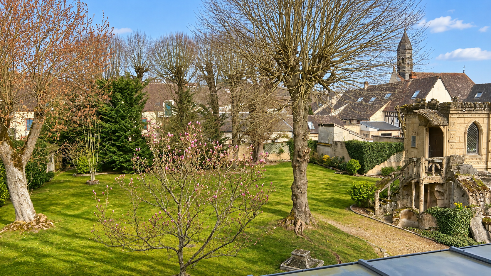 Photo 18 — VENDÔME EXCLUSIVE PROPERTIES
