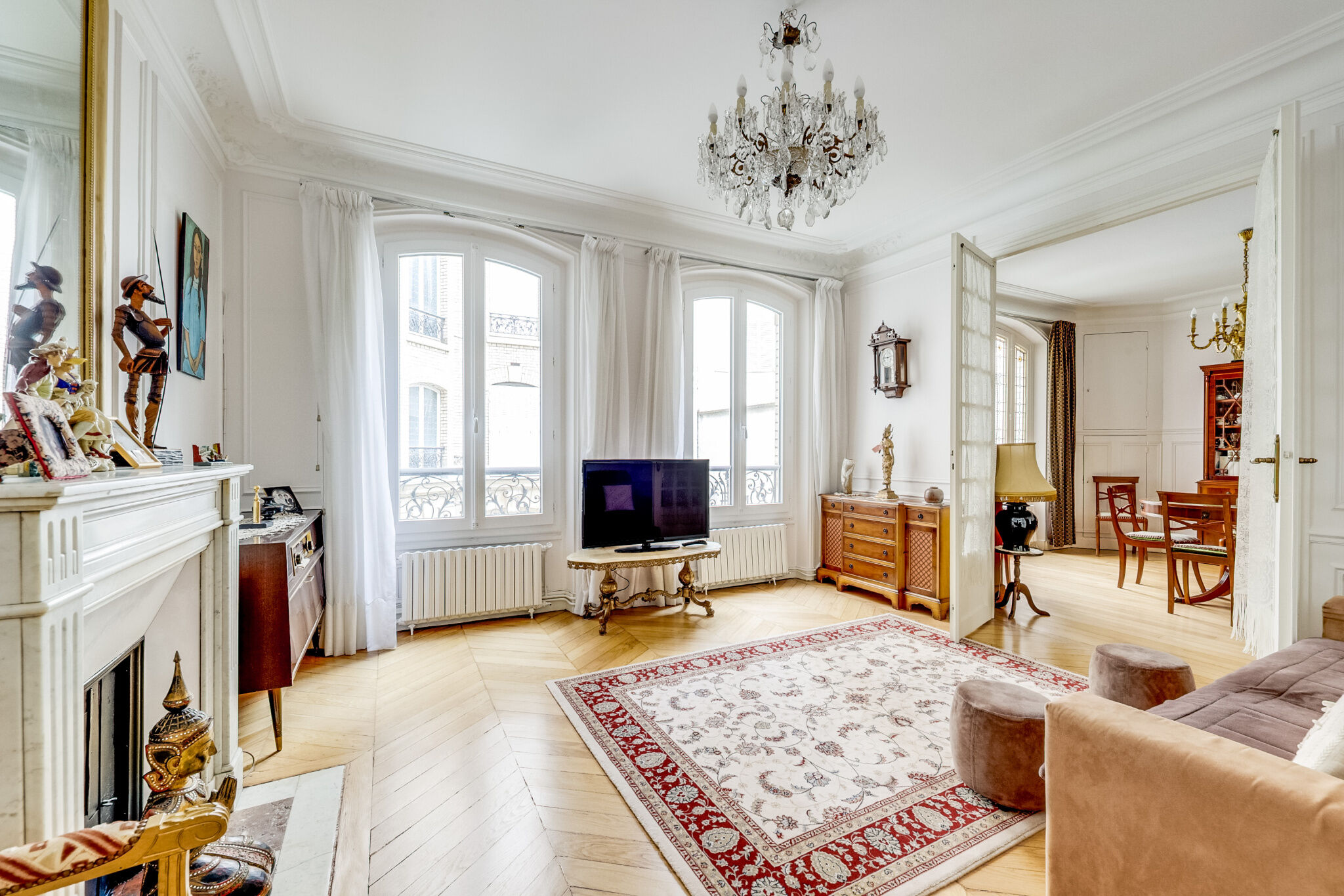 Photo 3 — VENDÔME EXCLUSIVE PROPERTIES