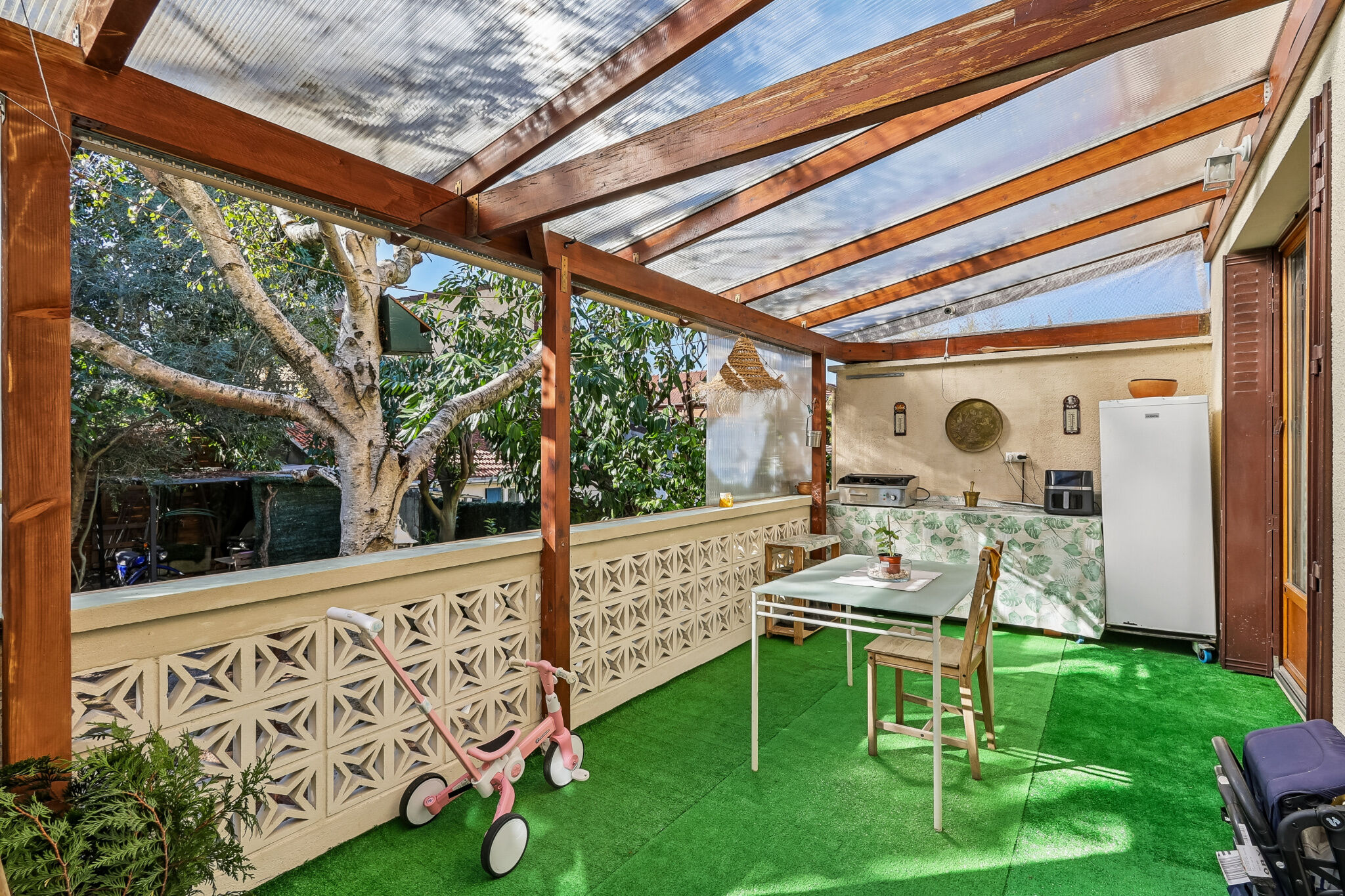 Photo 3 — VENDÔME EXCLUSIVE PROPERTIES
