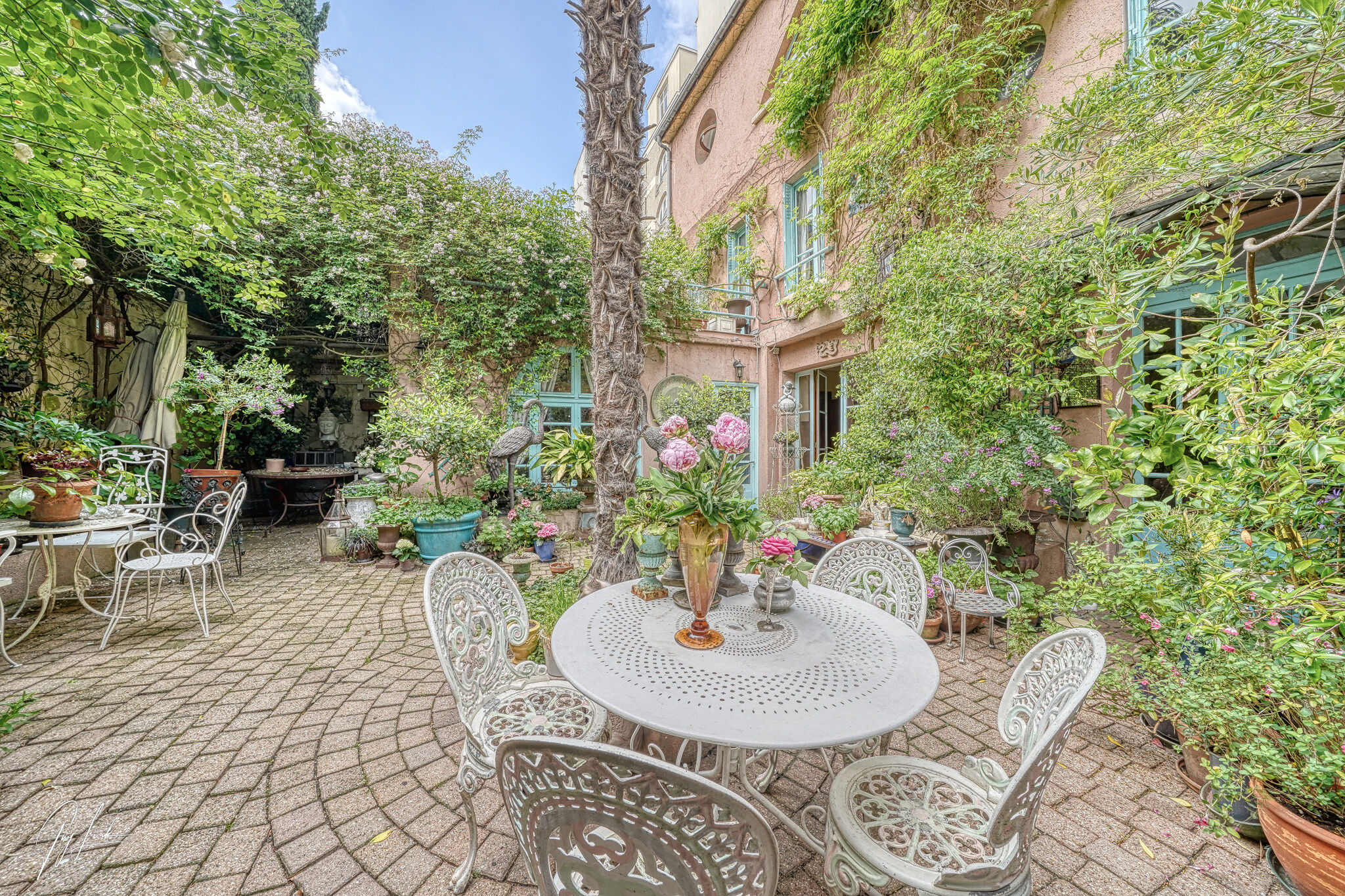 Photo 20 — VENDÔME EXCLUSIVE PROPERTIES