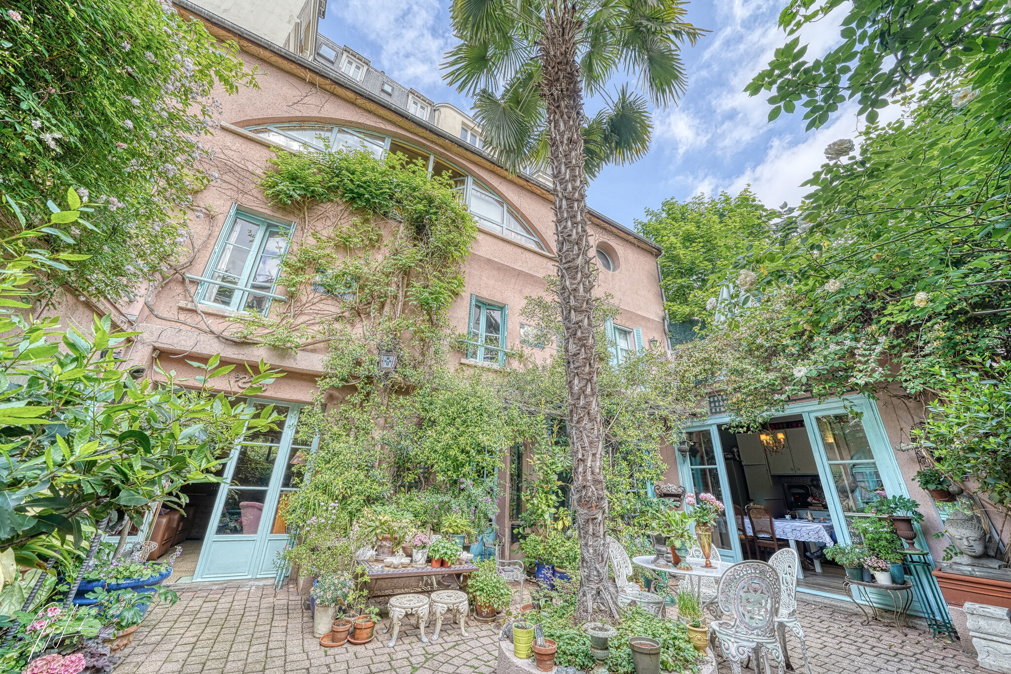 Photo 25 — VENDÔME EXCLUSIVE PROPERTIES