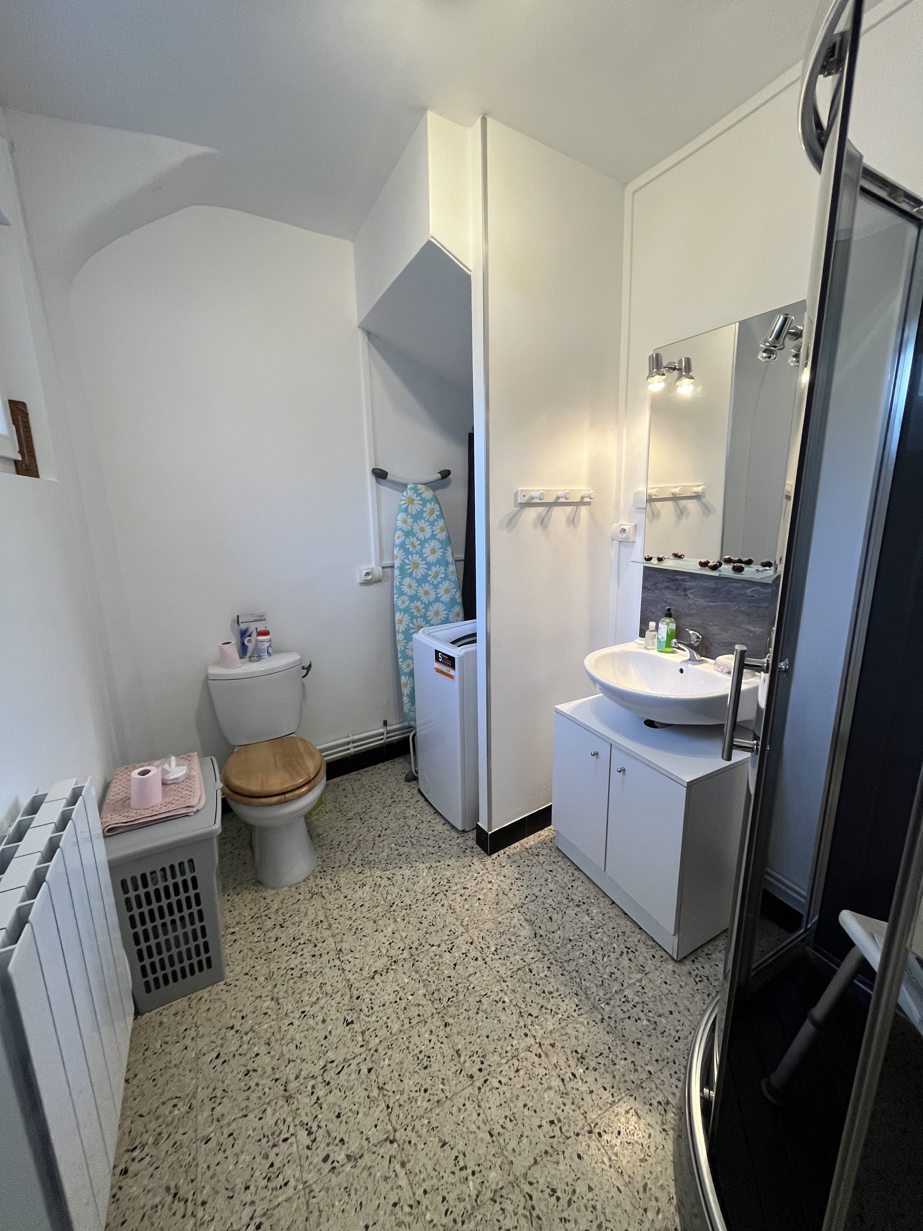 Photo 8 — Cabinet Somont