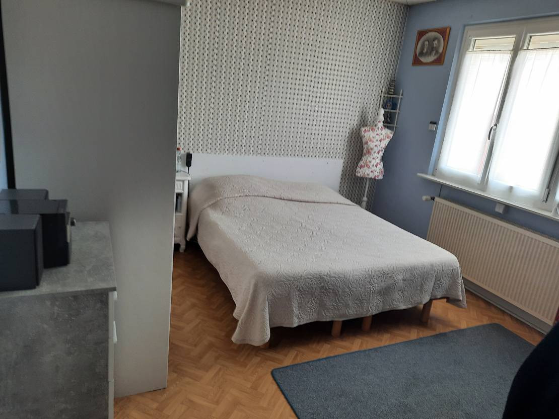 Photo 5 — Cabinet Somont