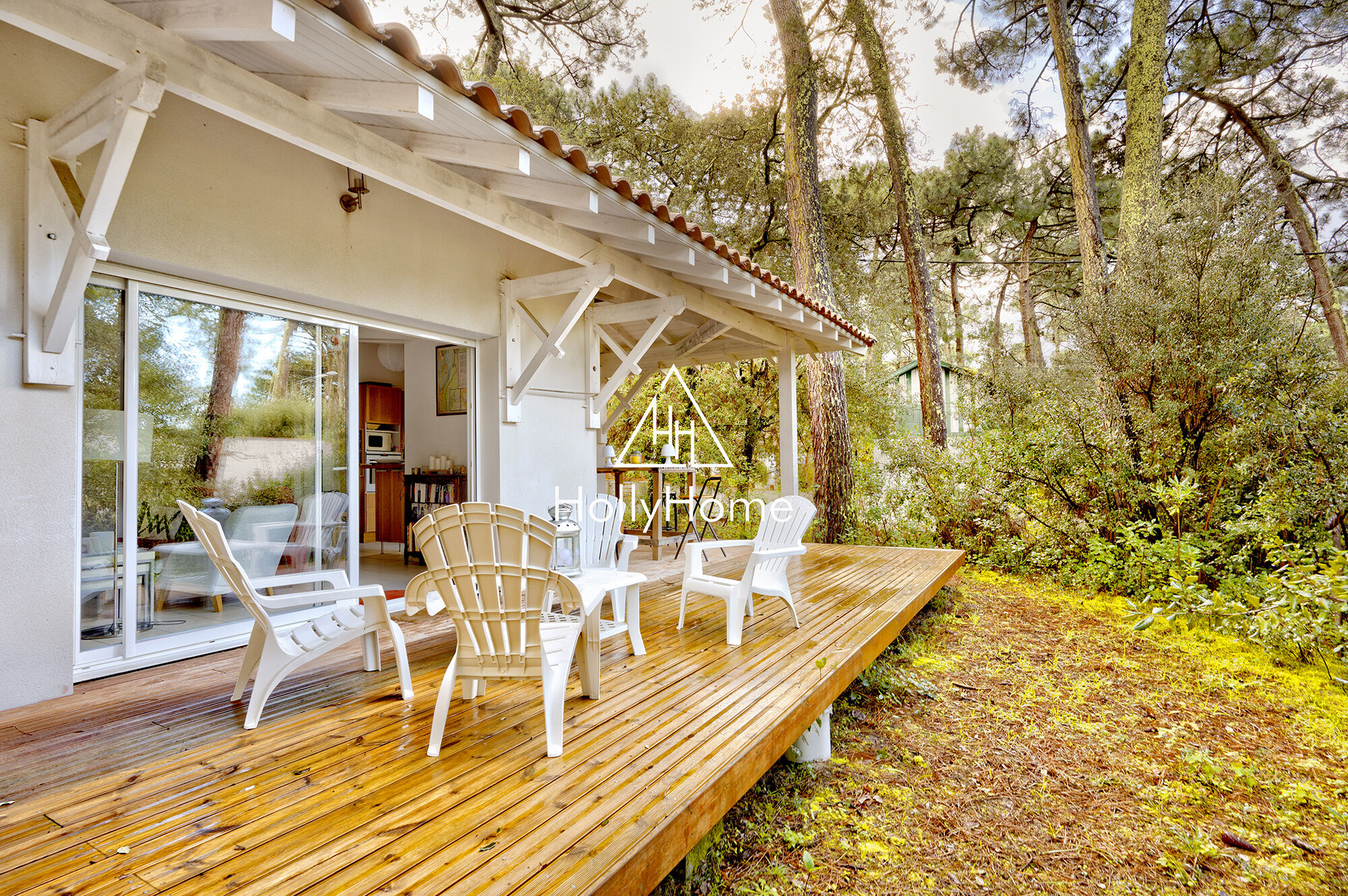 Photo 6 — HOLLYHOME