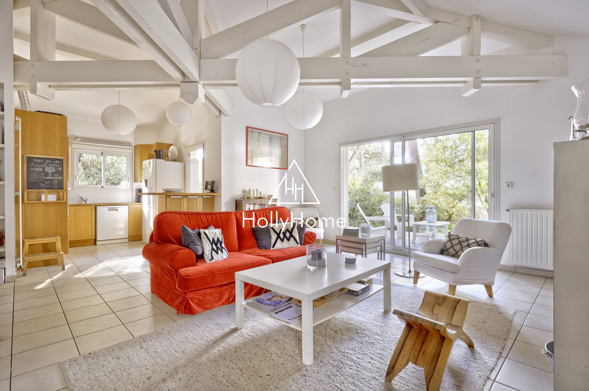Photo 7 — HOLLYHOME