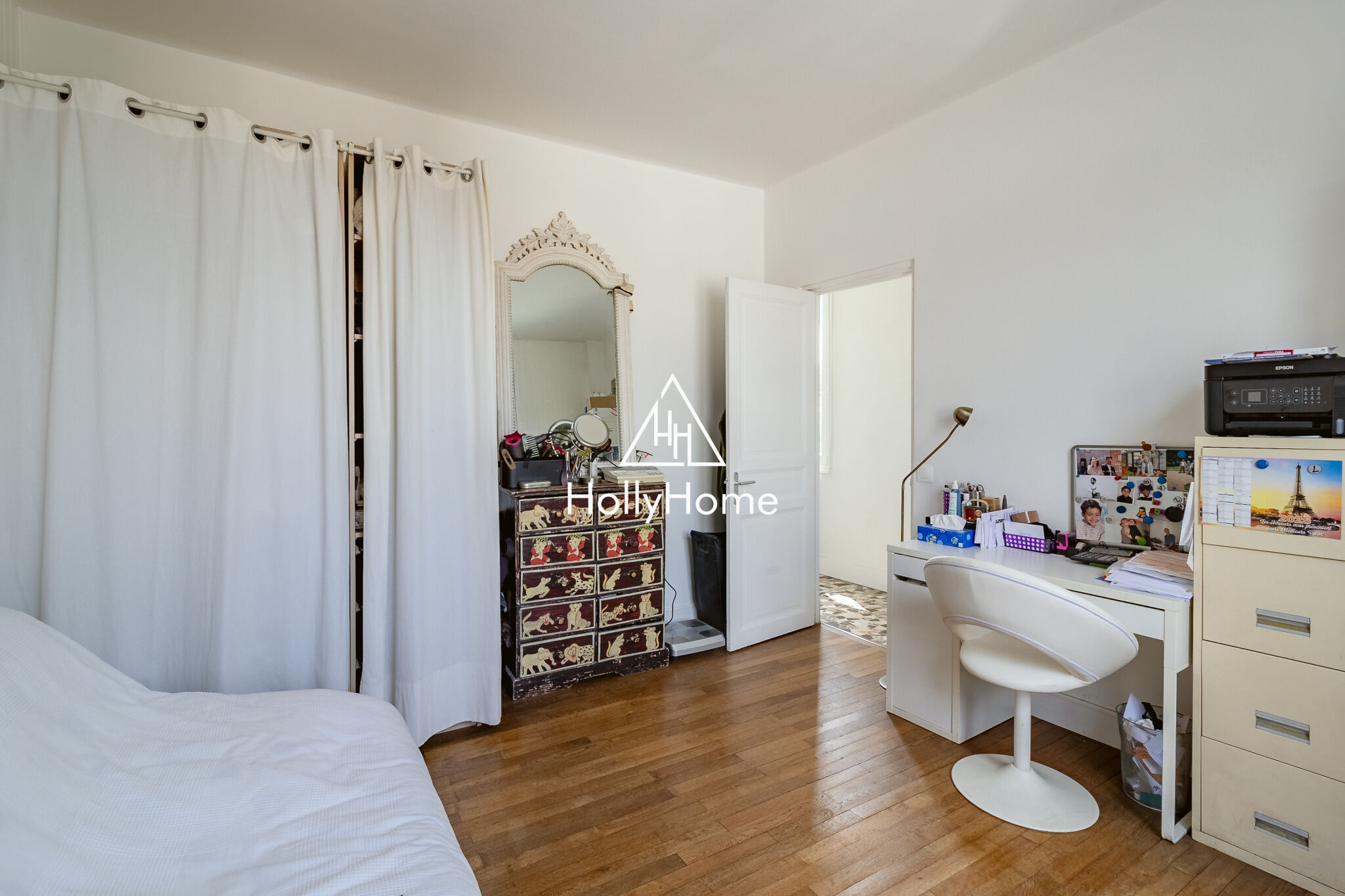Photo 10 — HOLLYHOME