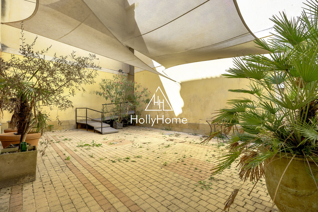 Photo 11 — HOLLYHOME