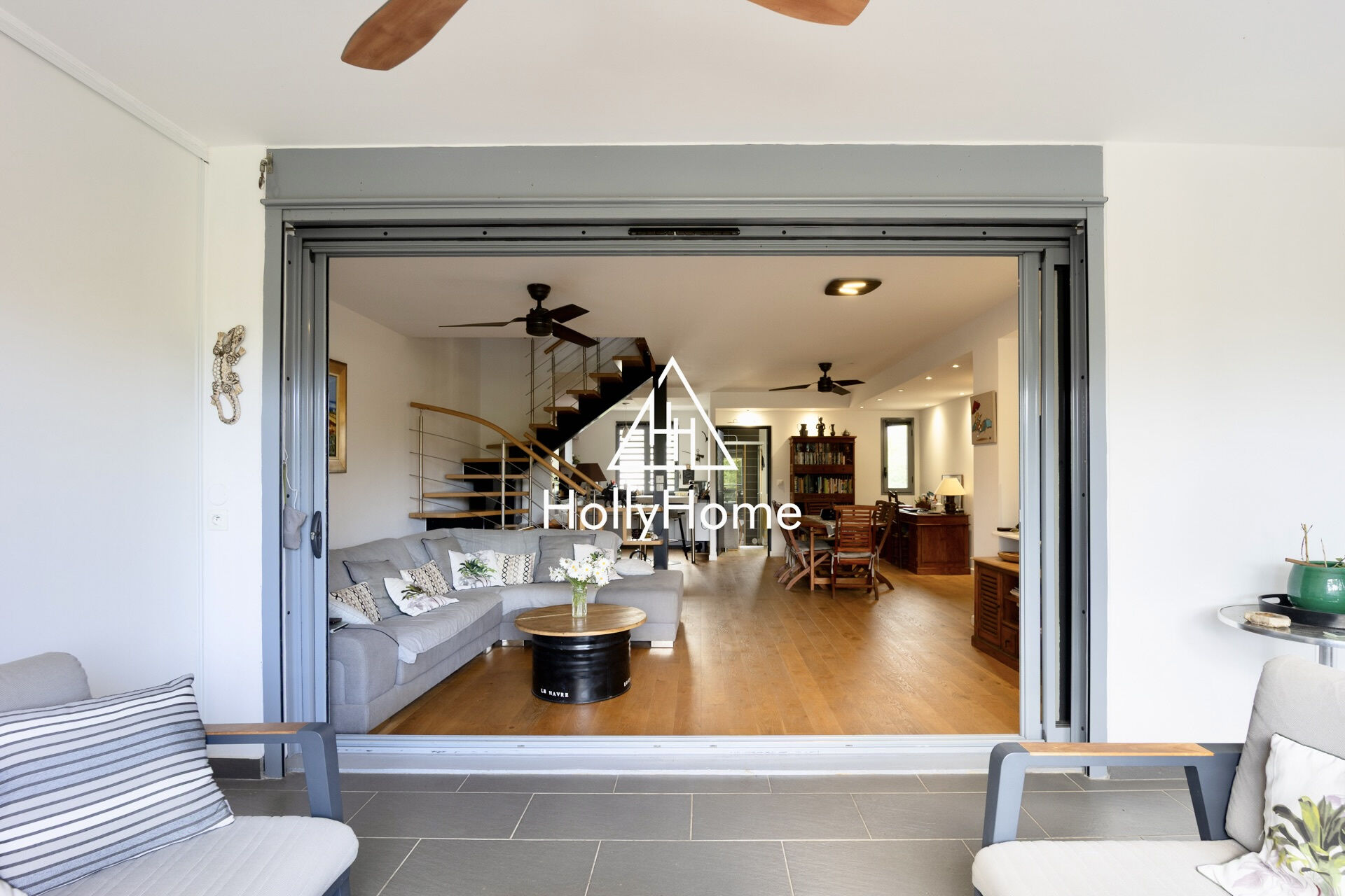 Photo 6 — HOLLYHOME