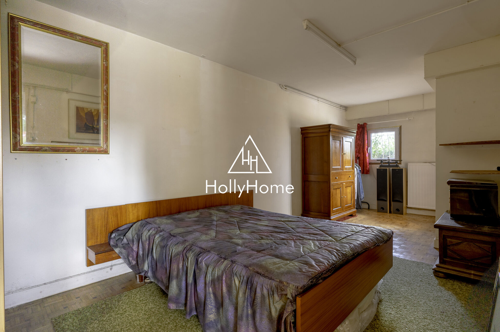 Photo 14 — HOLLYHOME
