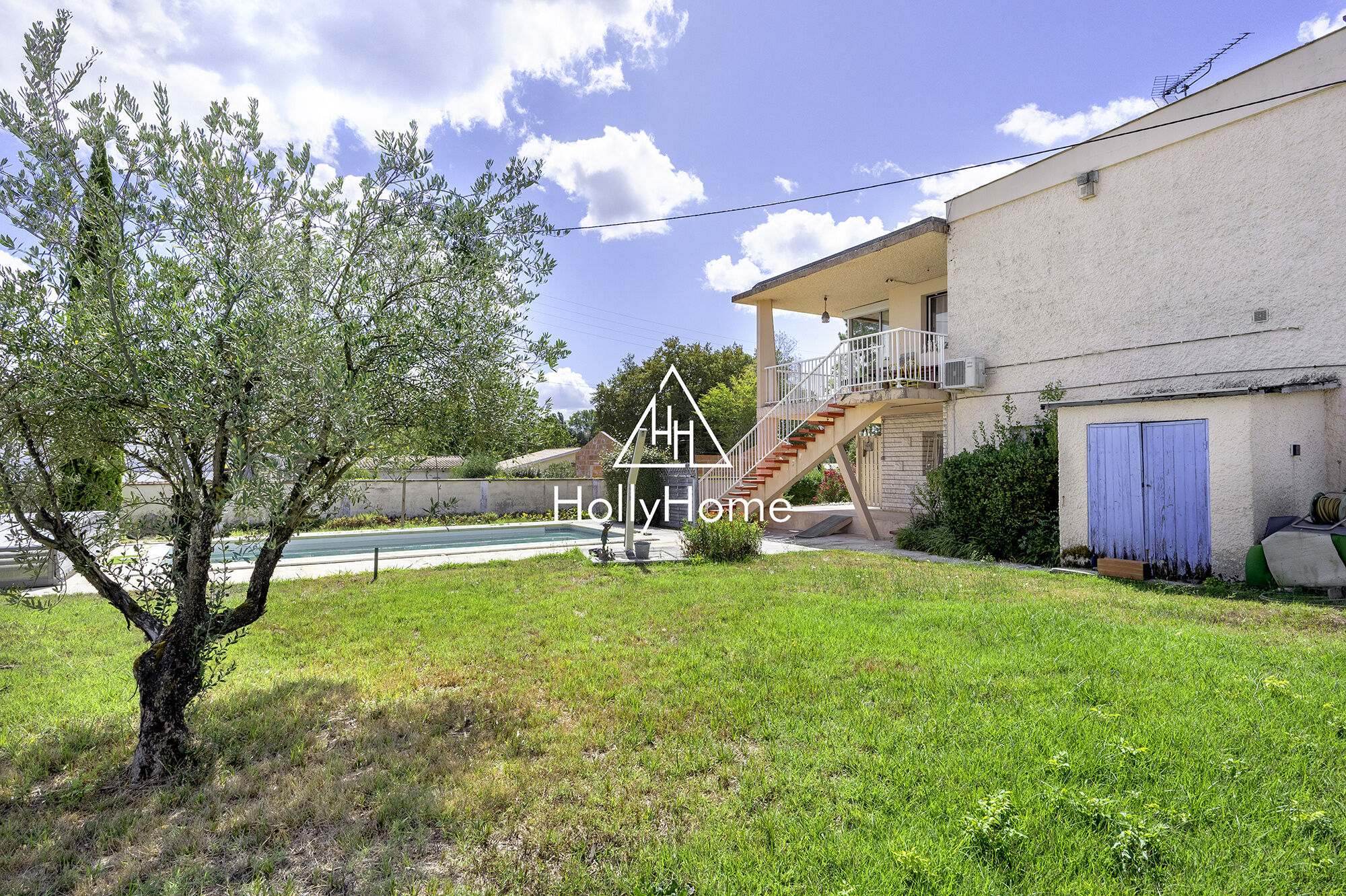 Photo 16 — HOLLYHOME