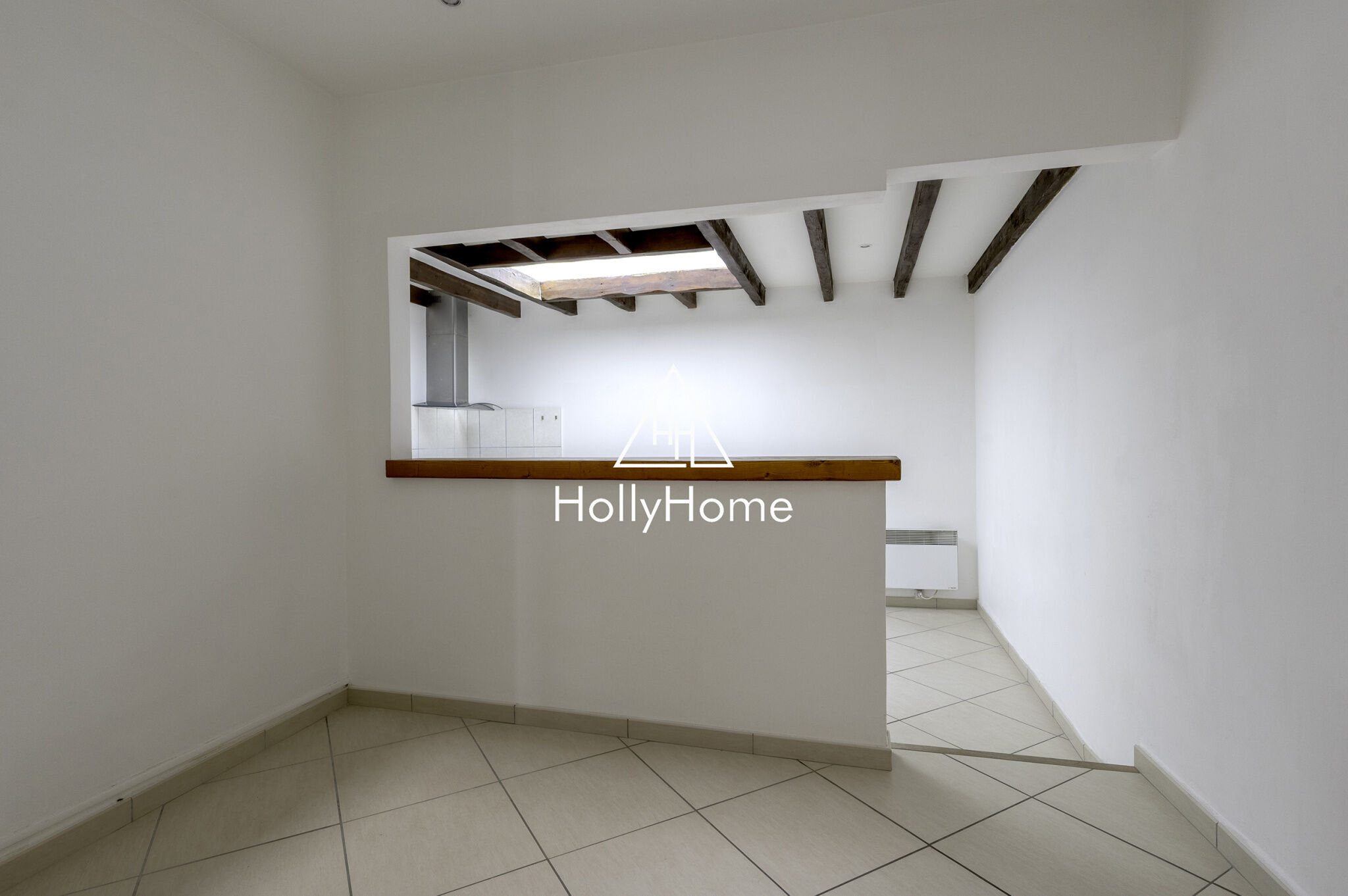Photo 8 — HOLLYHOME